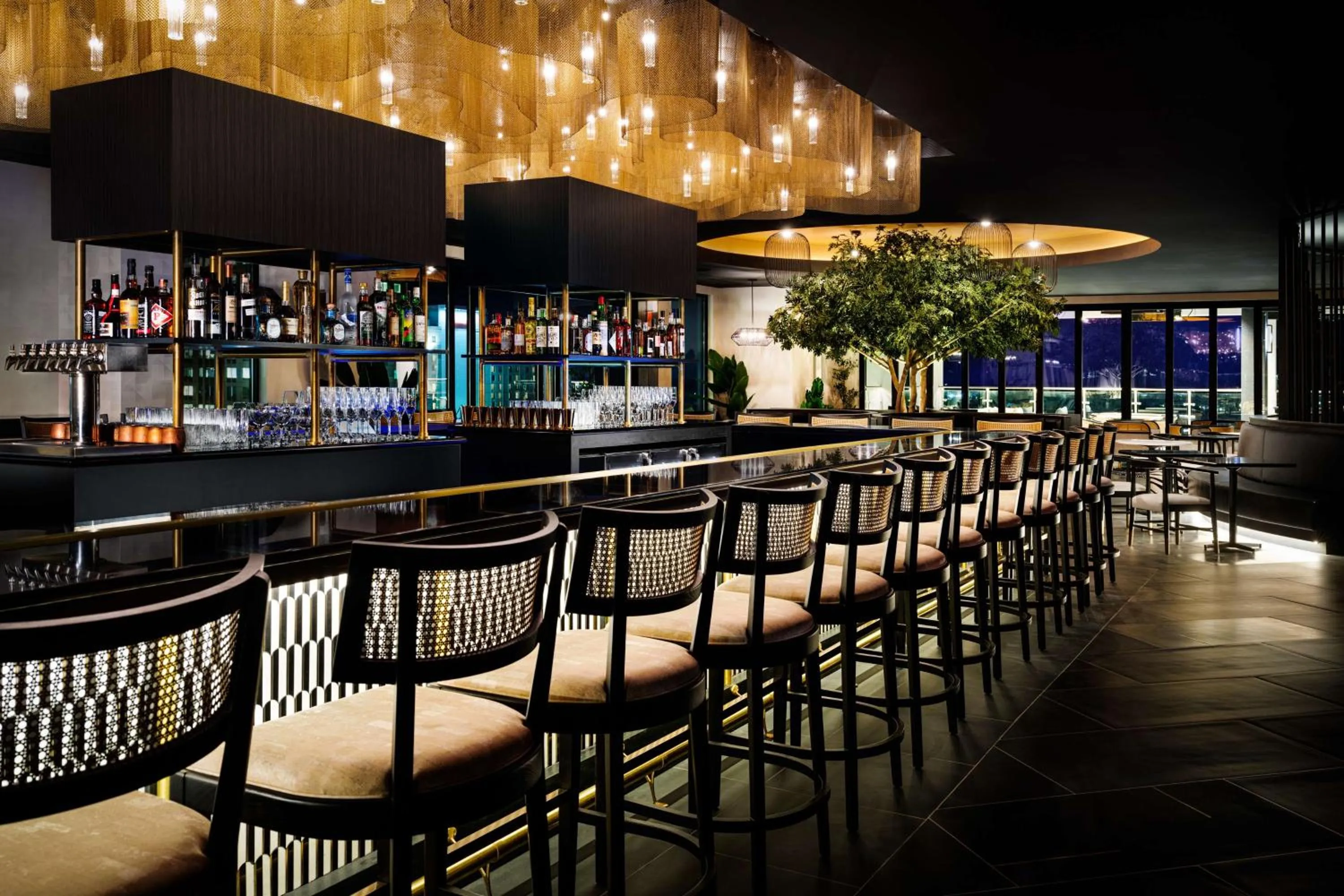 Lounge or bar in Tempo By Hilton Raleigh Downtown