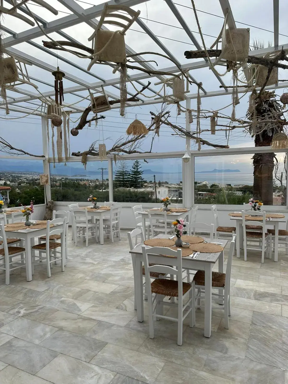 Restaurant/places to eat in Sunset Paradise Resort Restaurant/places to eat in Sunset Paradise Resort