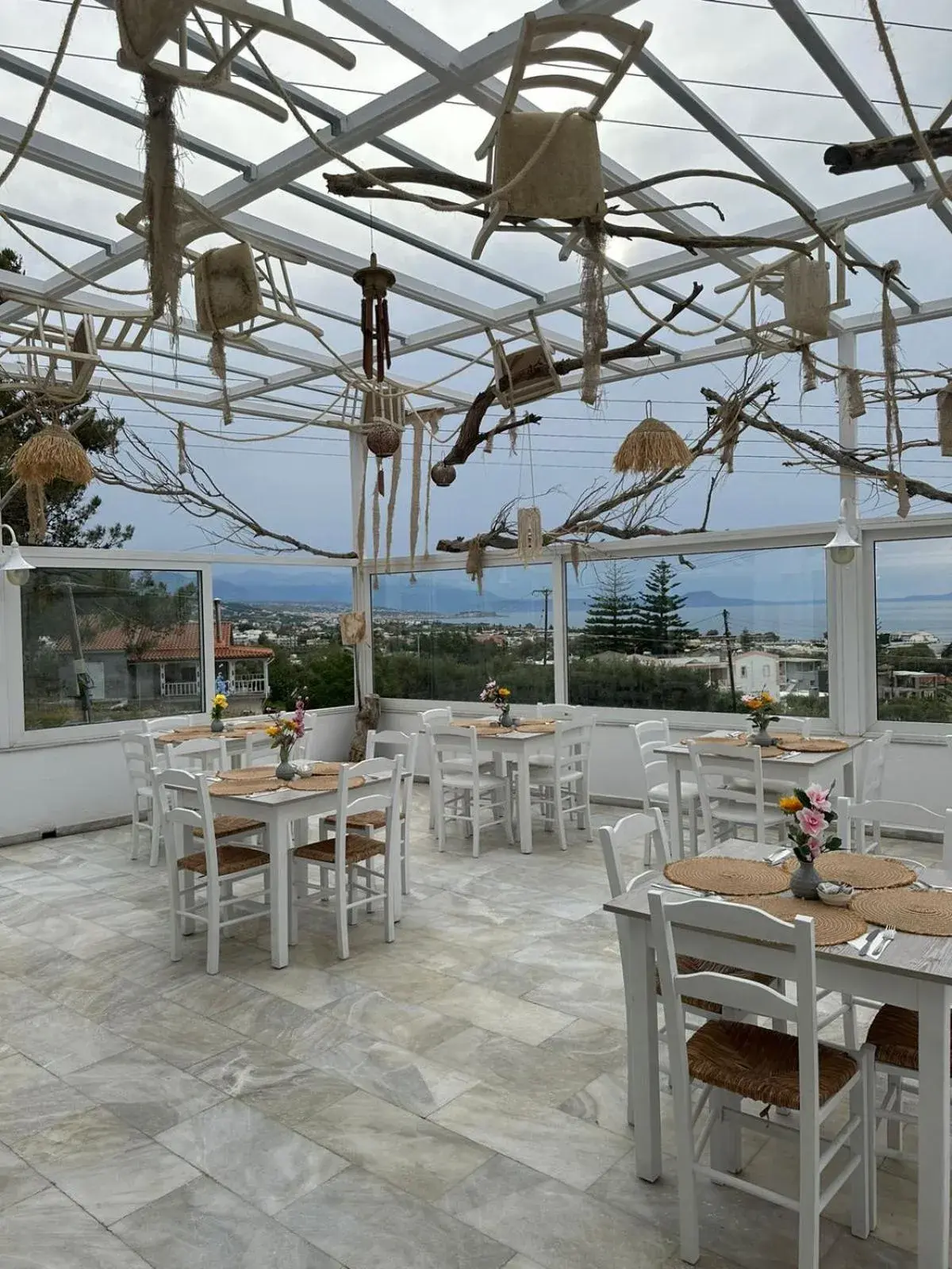 Restaurant/places to eat in Sunset Paradise Resort Restaurant/places to eat in Sunset Paradise Resort