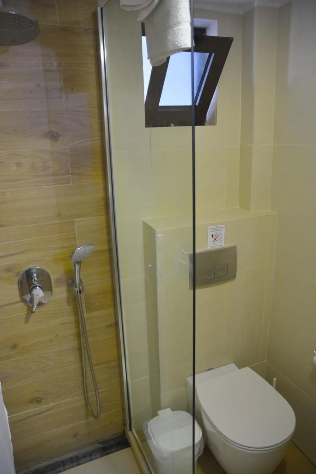 Toilet in Sunset Paradise Resort