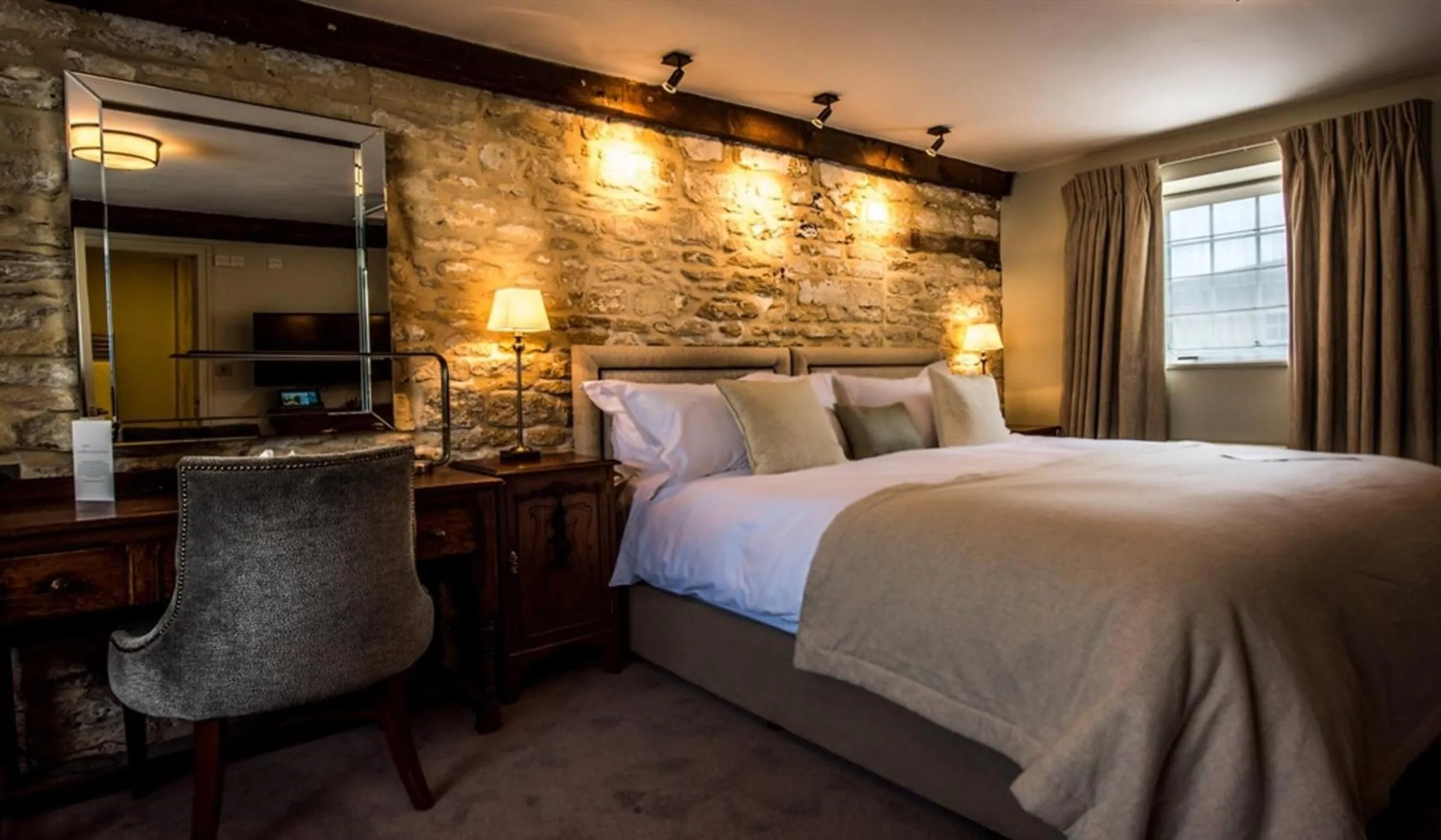 Bedroom, Bed in Widbrook Grange