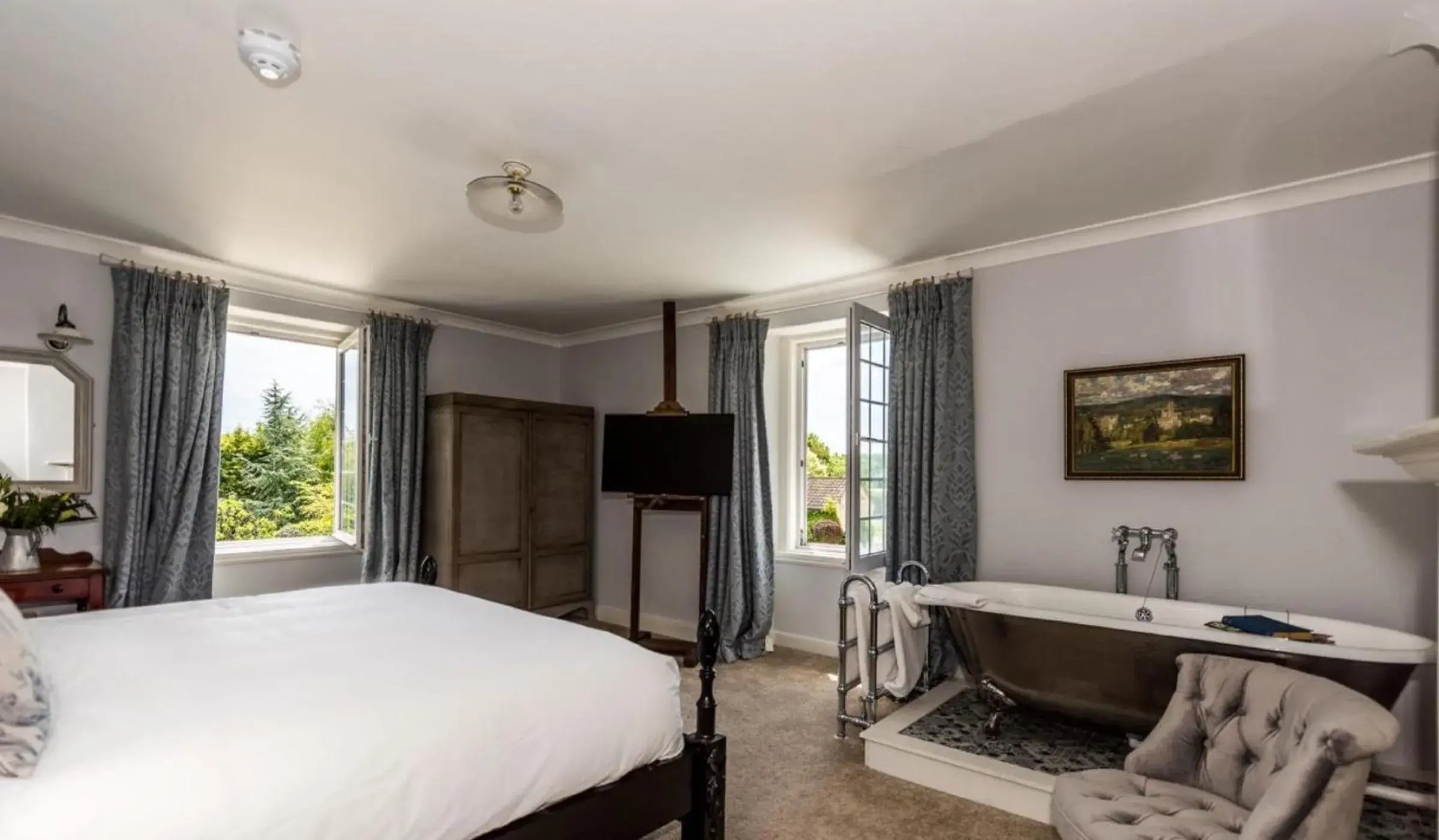 Bedroom, Bed in Widbrook Grange Bedroom, Bed in Widbrook Grange