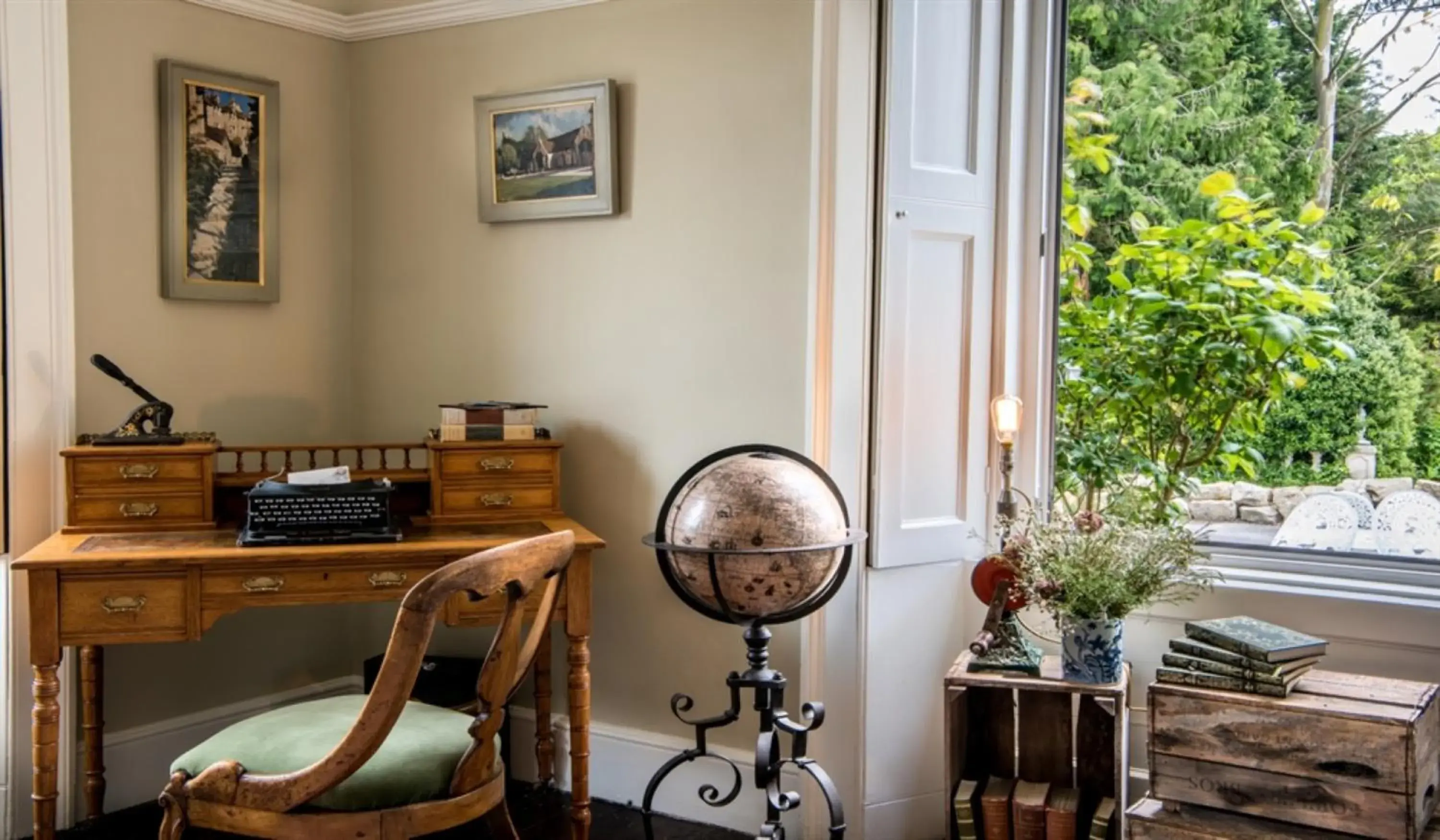 Lobby or reception in Widbrook Grange Lobby or reception in Widbrook Grange