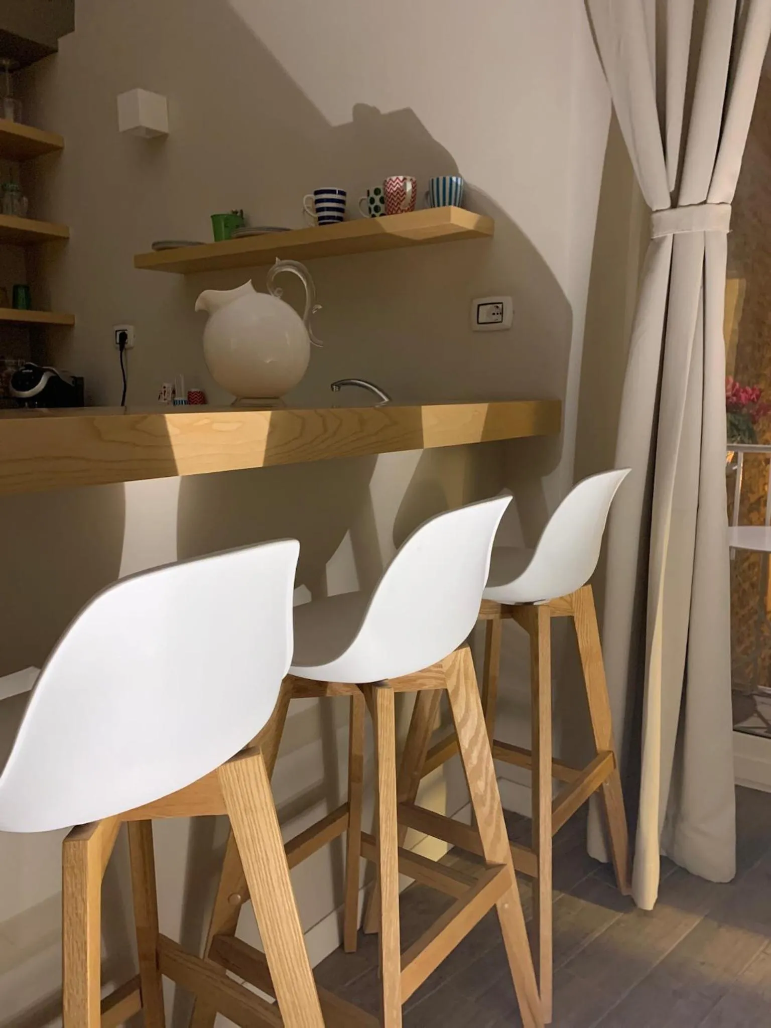 Dining area in La Banchina Holiday Rooms