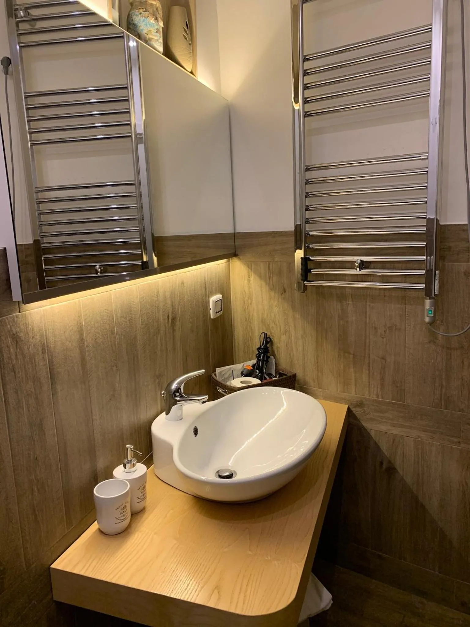 Bathroom in La Banchina Holiday Rooms