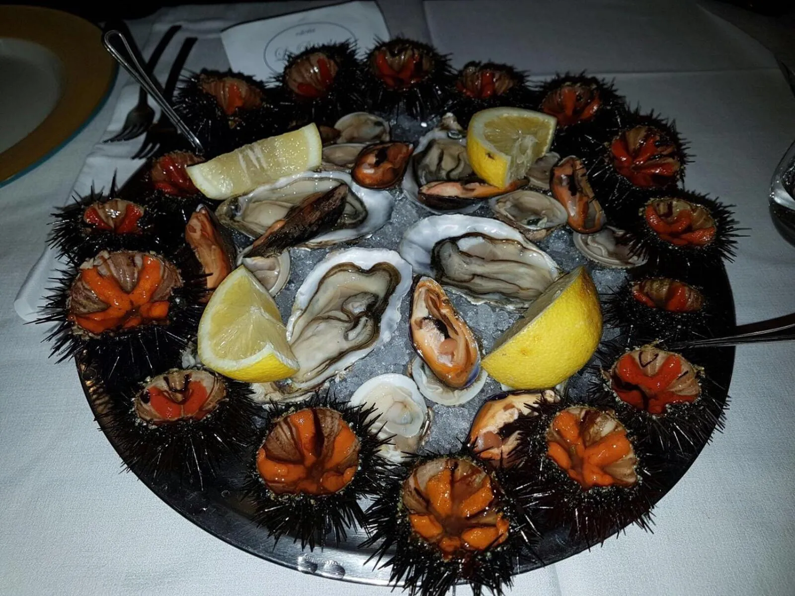 Restaurant/places to eat in La Banchina Holiday Rooms