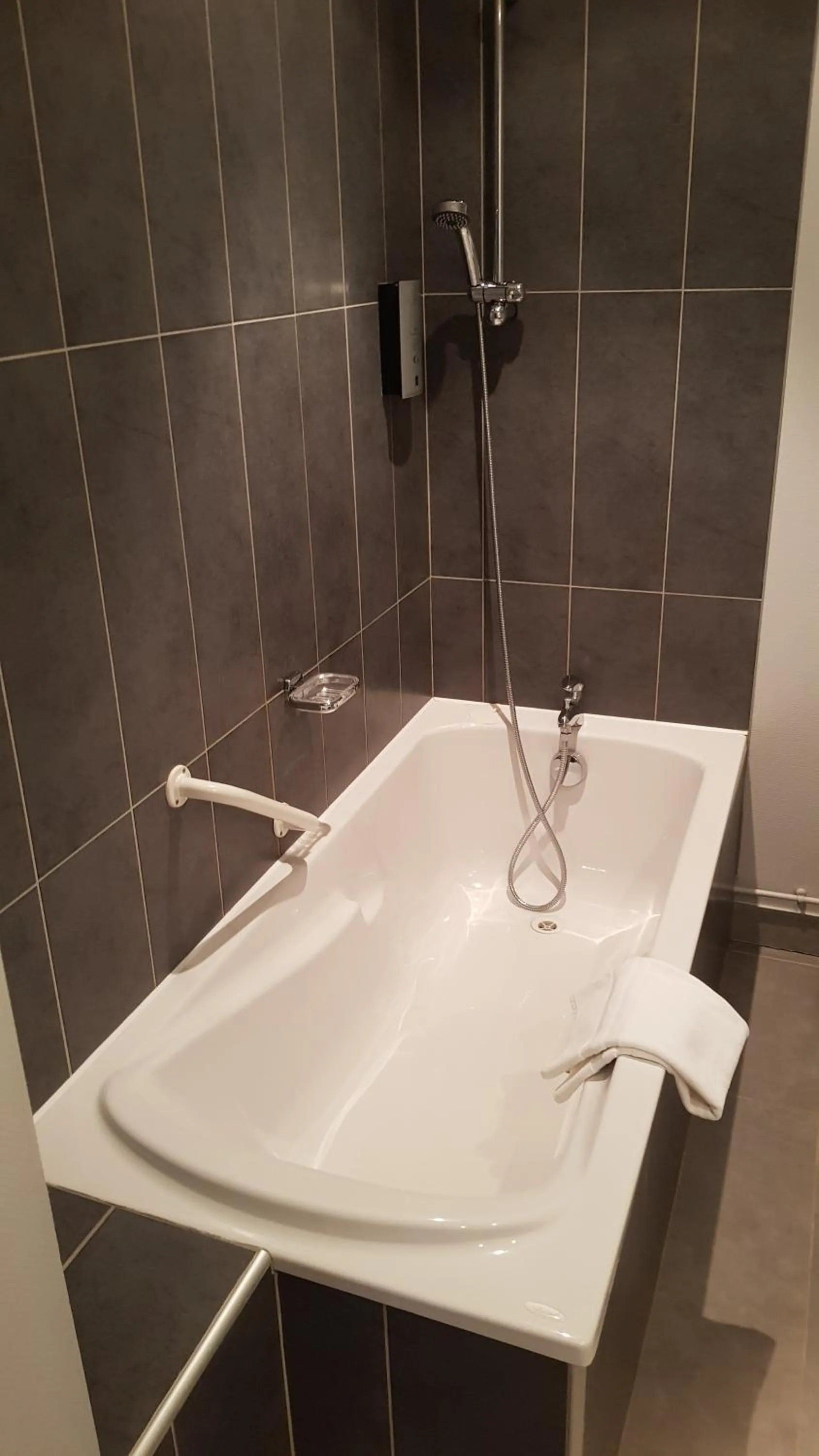 Bathroom in Logis Hôtel des Deux Forts