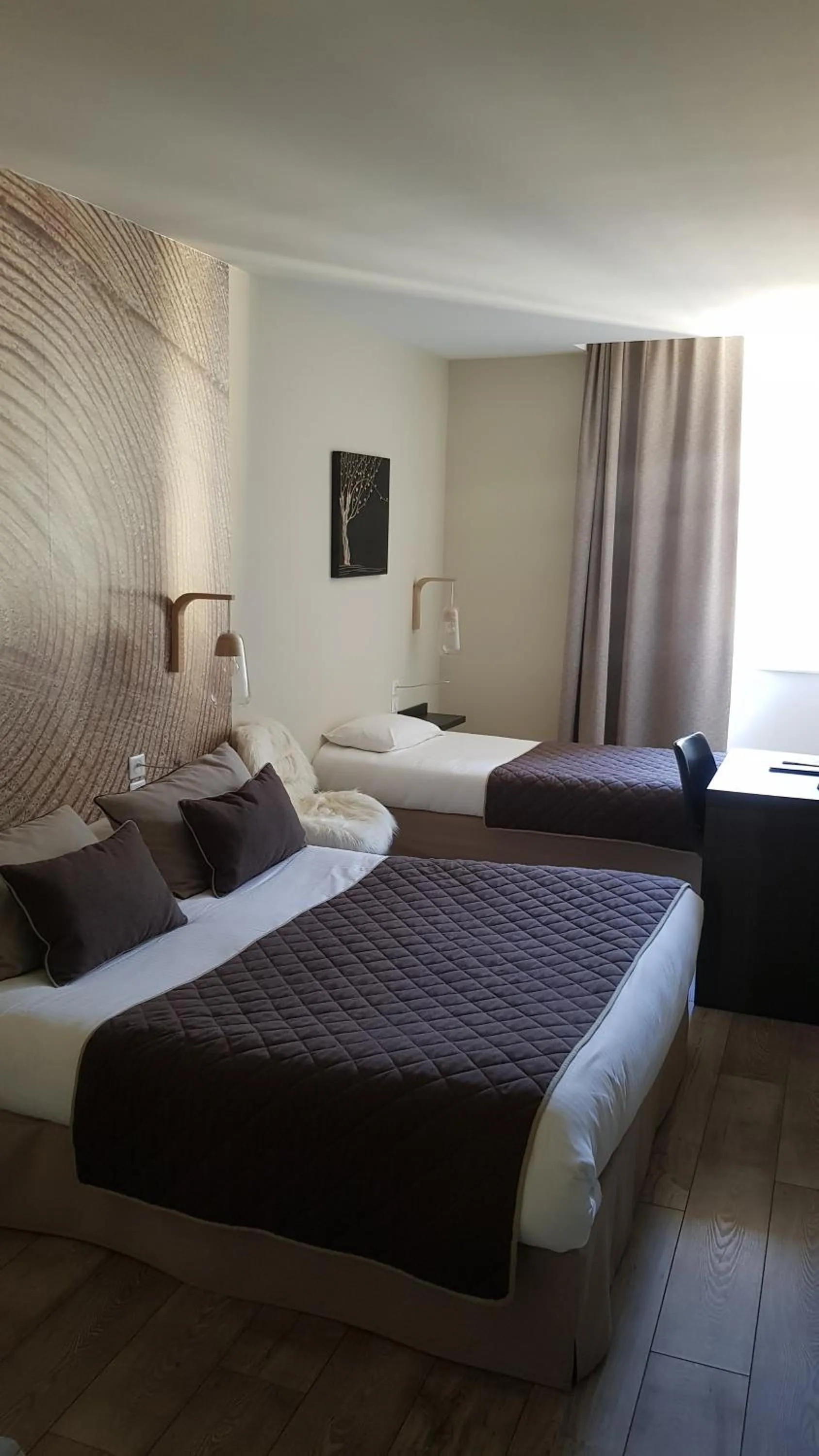 Bedroom, Bed in Logis Hôtel des Deux Forts