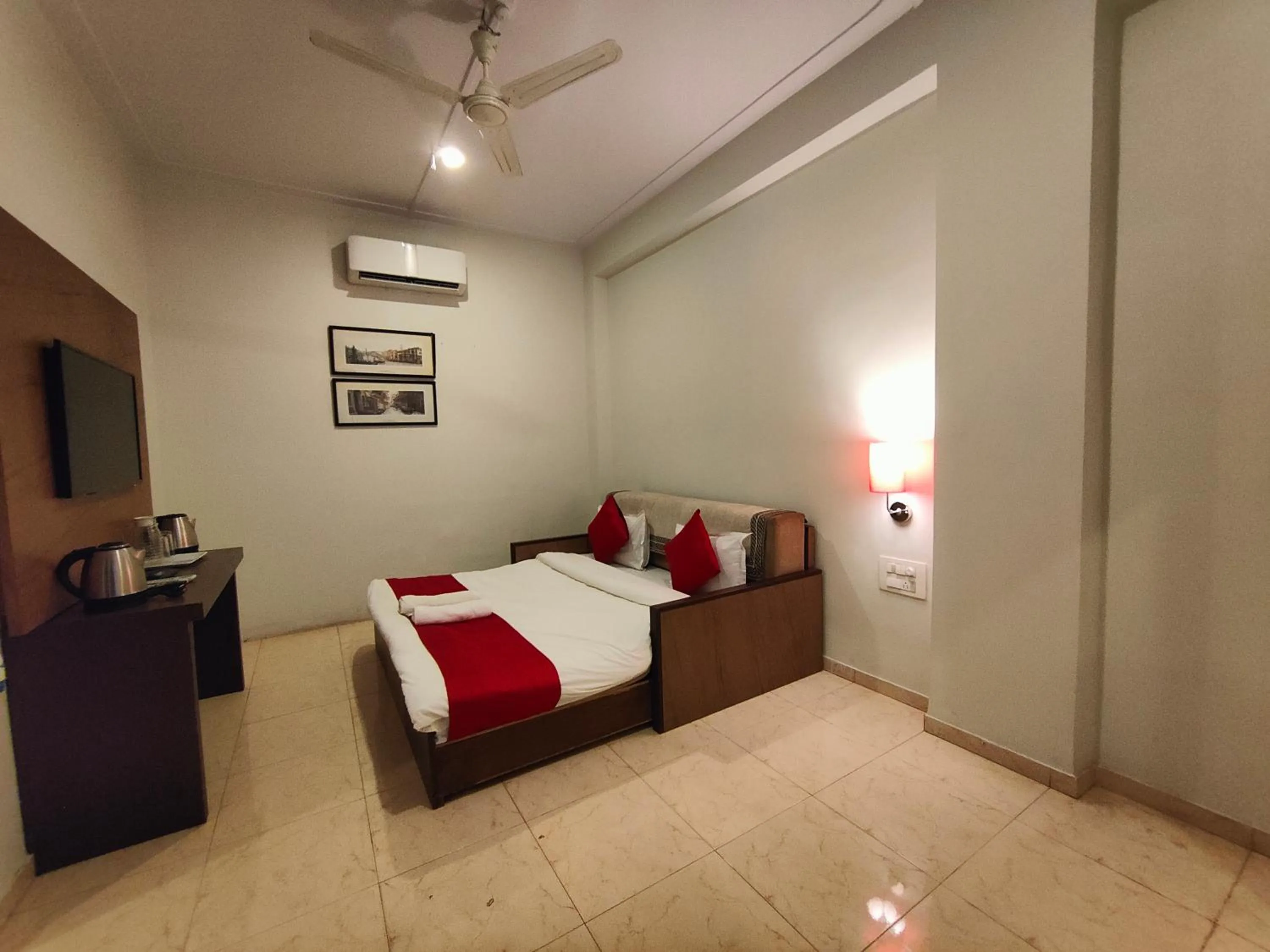 Bed in Rain Raga Resort