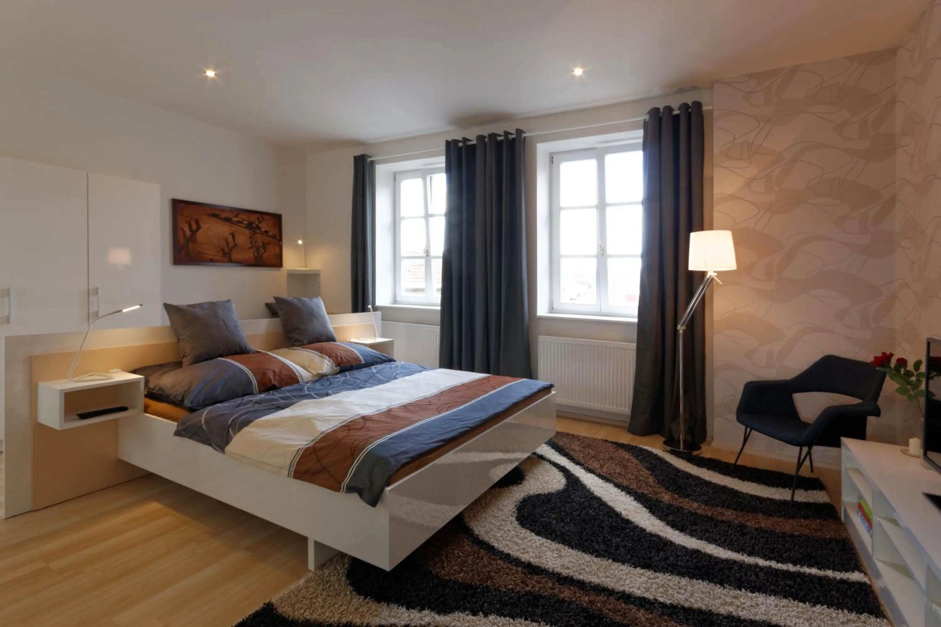 Day in Atrium Apartments