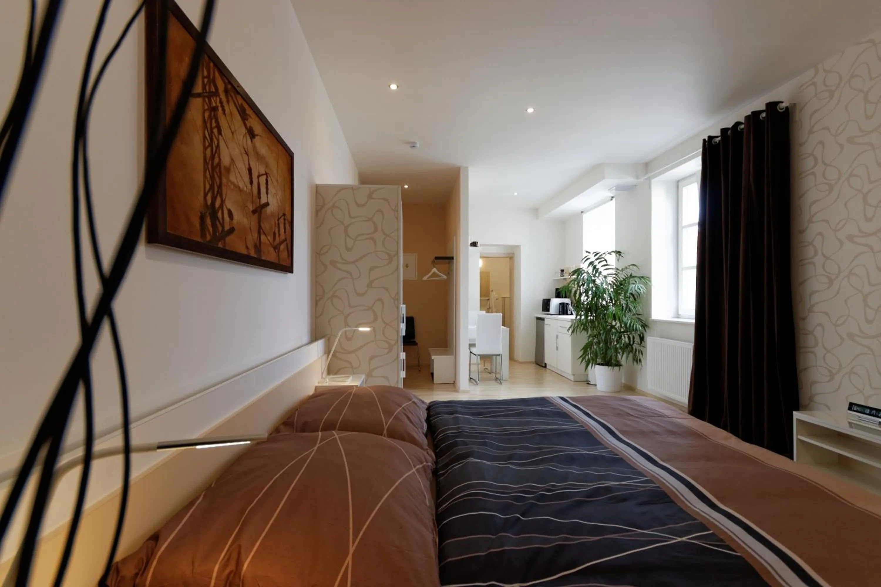 Day in Atrium Apartments