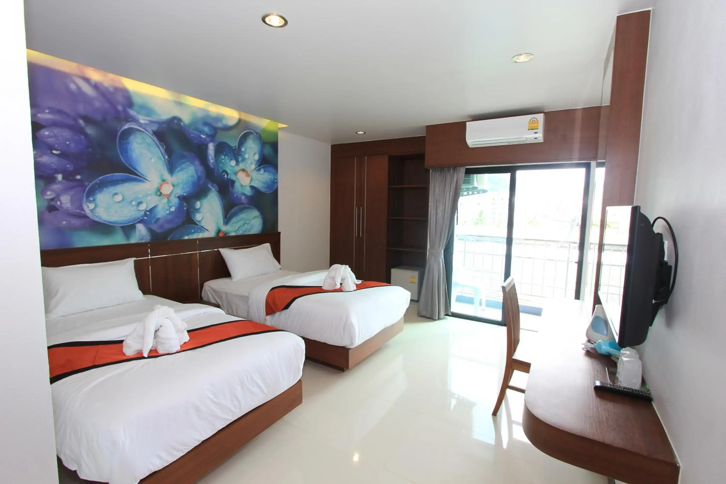 Bedroom, Bed in The Crystal Beach Hotel Bedroom, Bed in The Crystal Beach Hotel