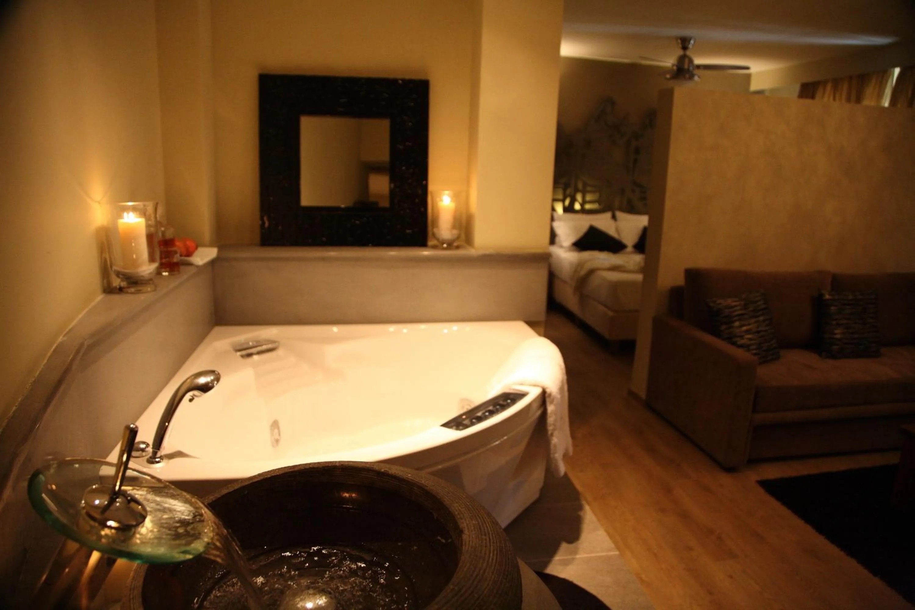 Photo of the whole room in Mousiko Pandoxeio