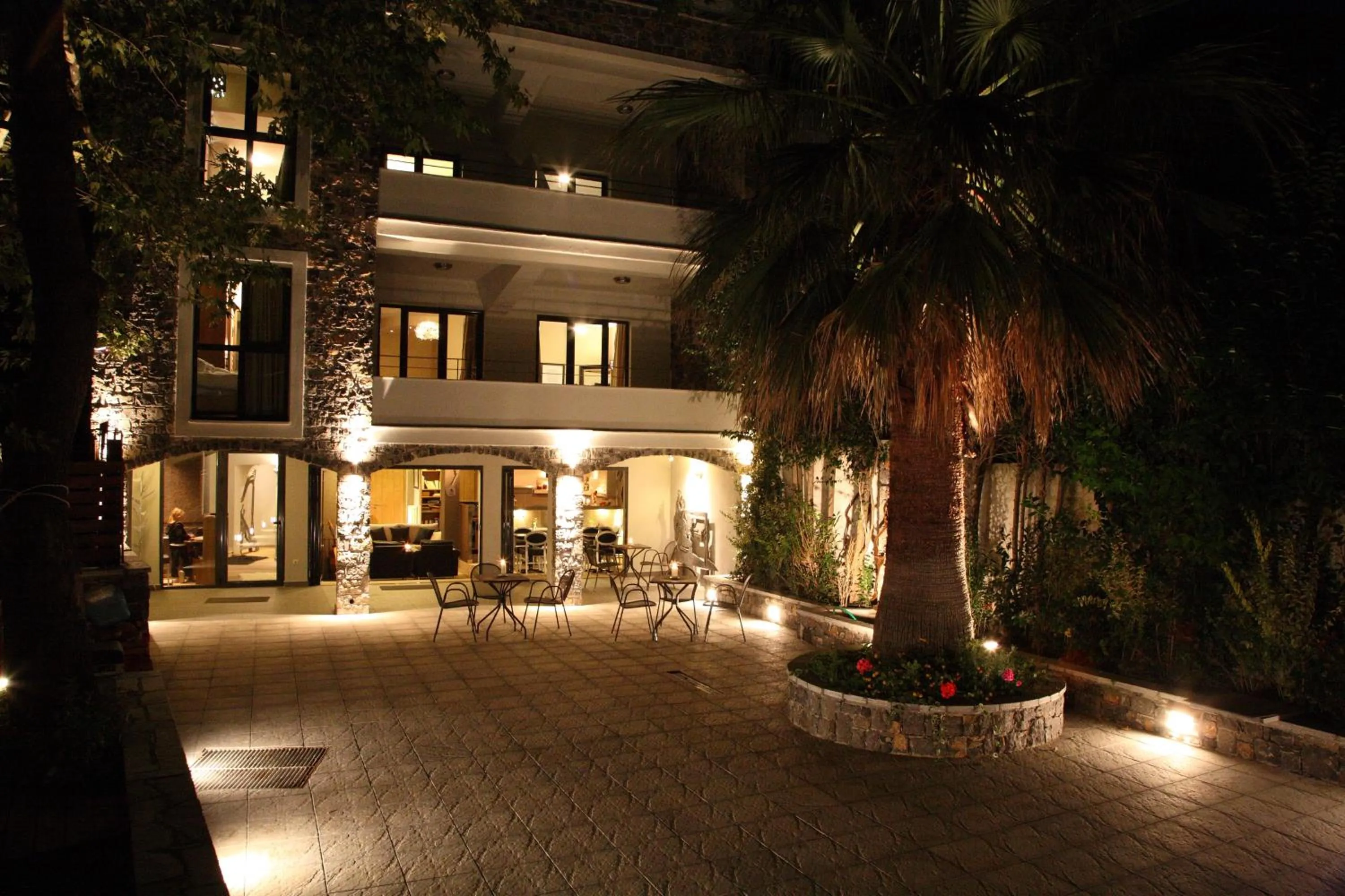 Facade/entrance in Mousiko Pandoxeio
