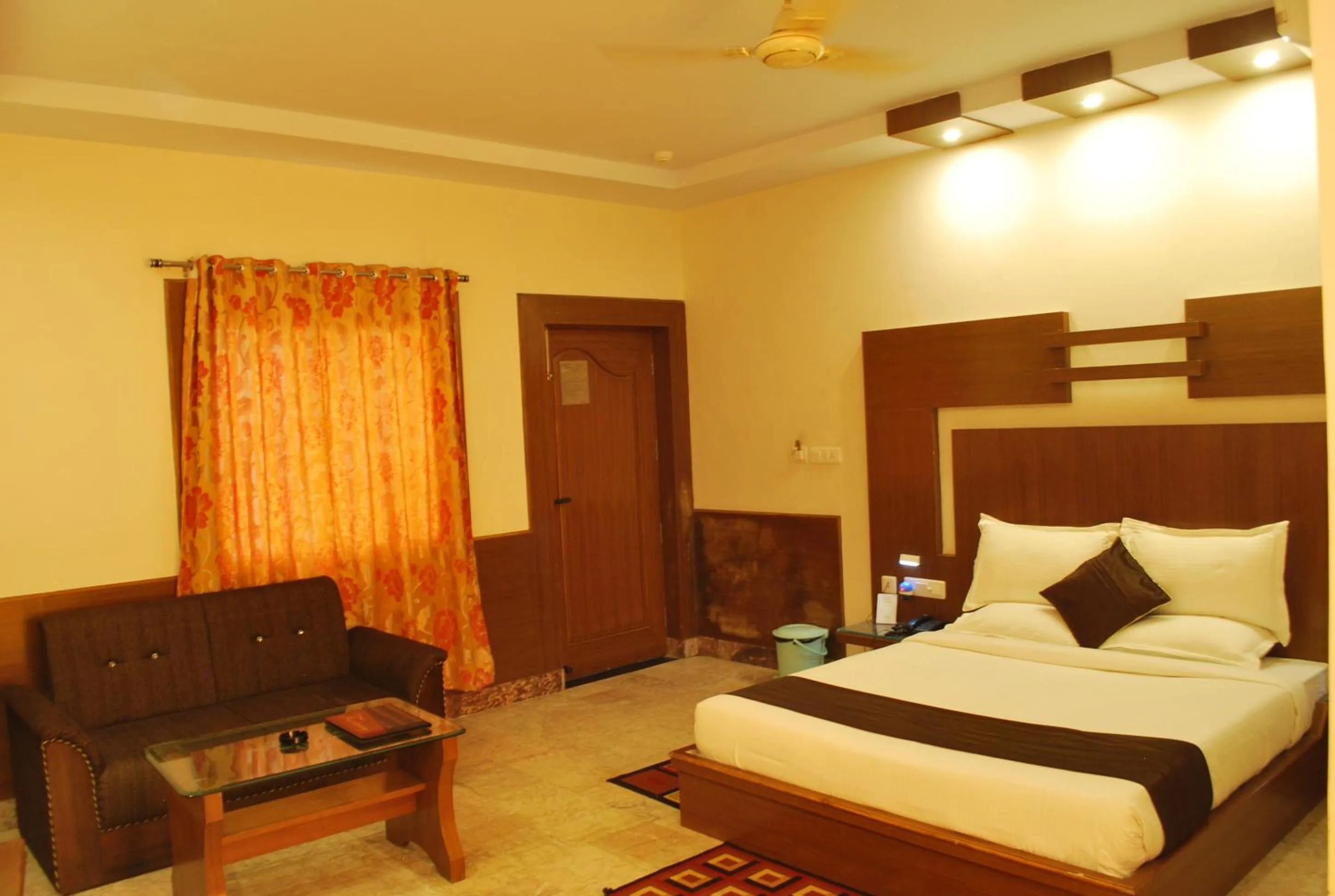Bed in Hotel Basera Brij Bhoomi Vrindavan