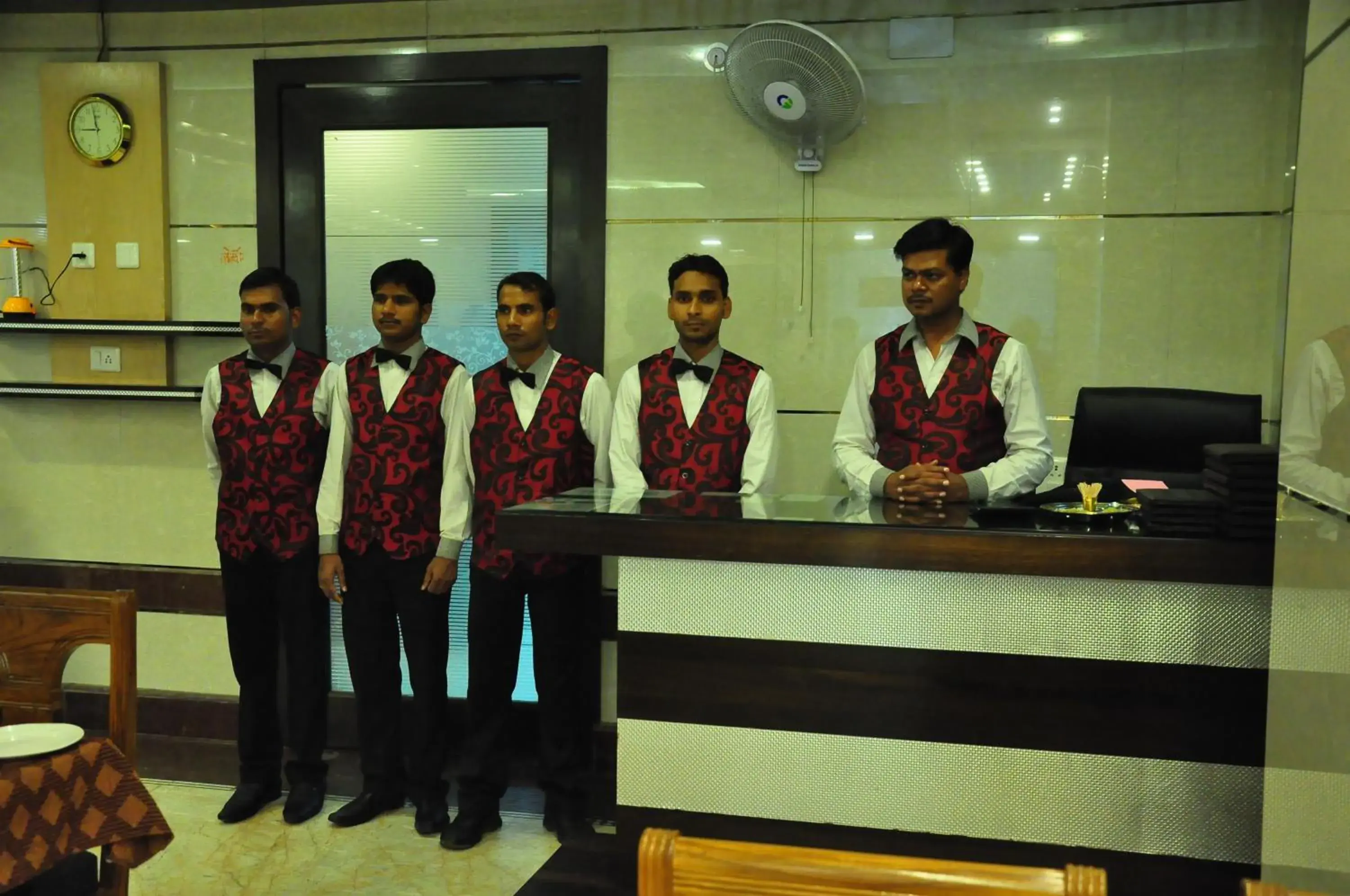 Lobby or reception in Hotel Basera Brij Bhoomi Vrindavan Lobby or reception in Hotel Basera Brij Bhoomi Vrindavan