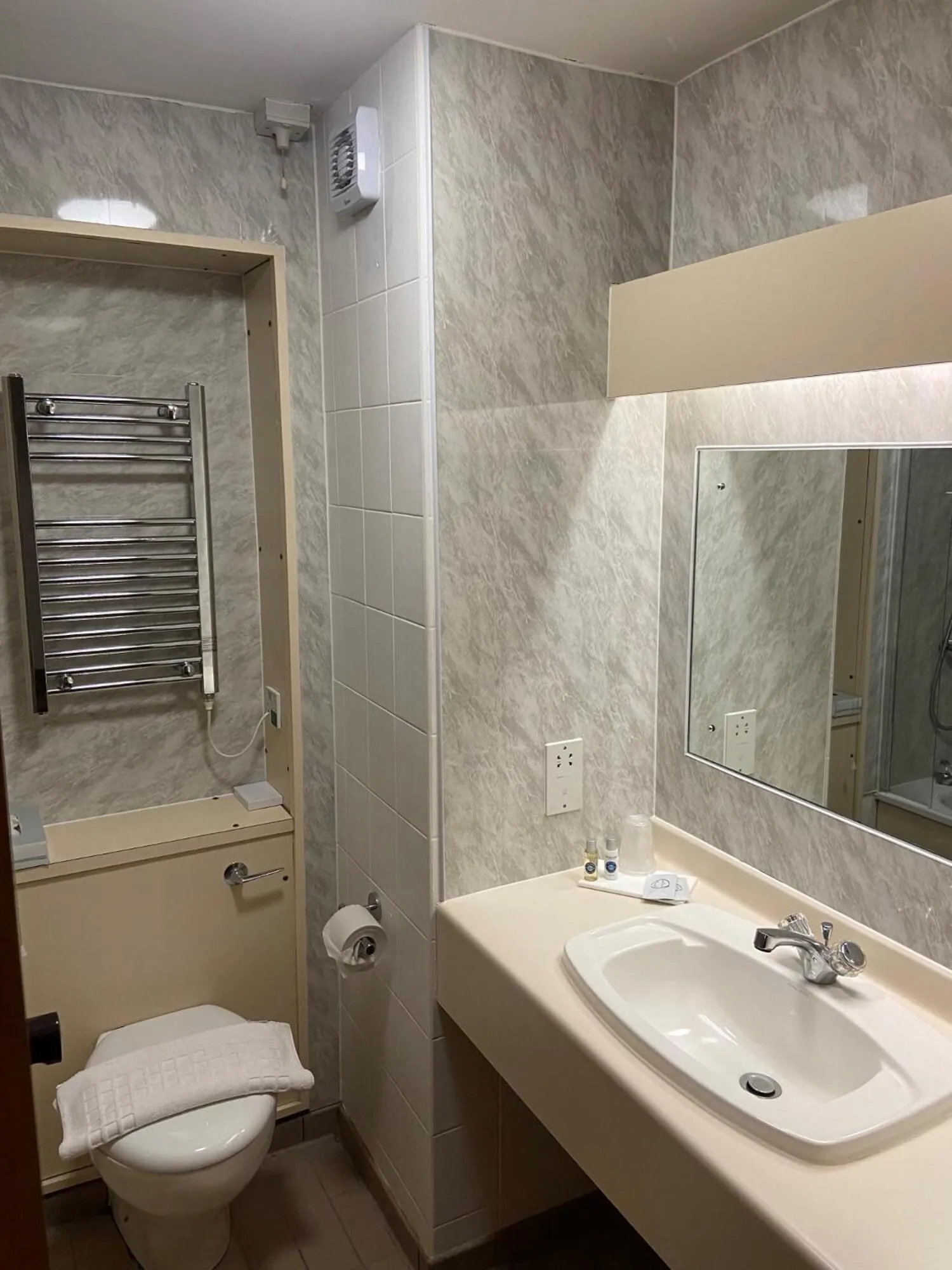 Bathroom in Superior Hotel