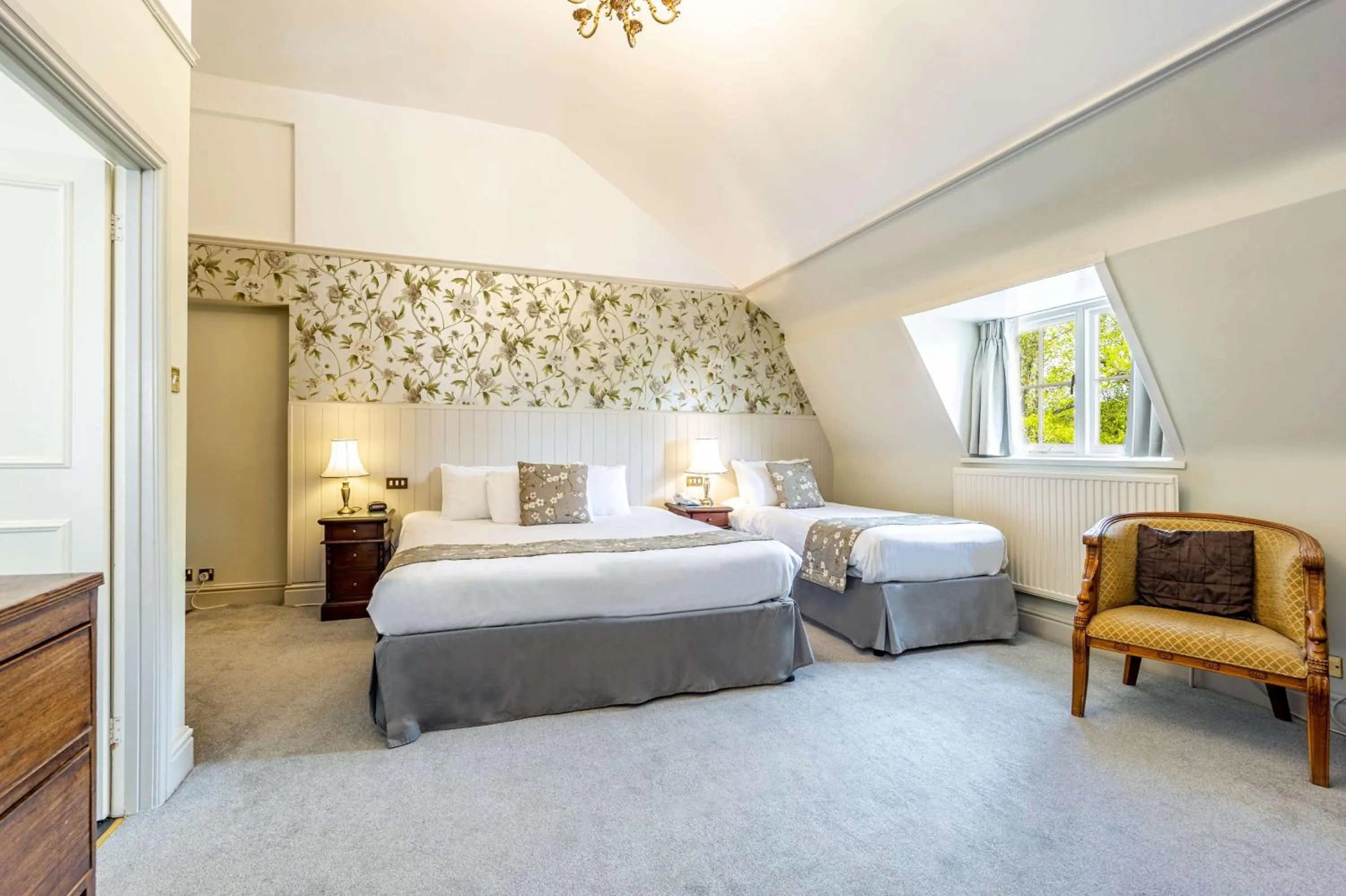 Bedroom, Bed in Leigh Park Country House Hotel & Vineyard, BW Signature Collection
