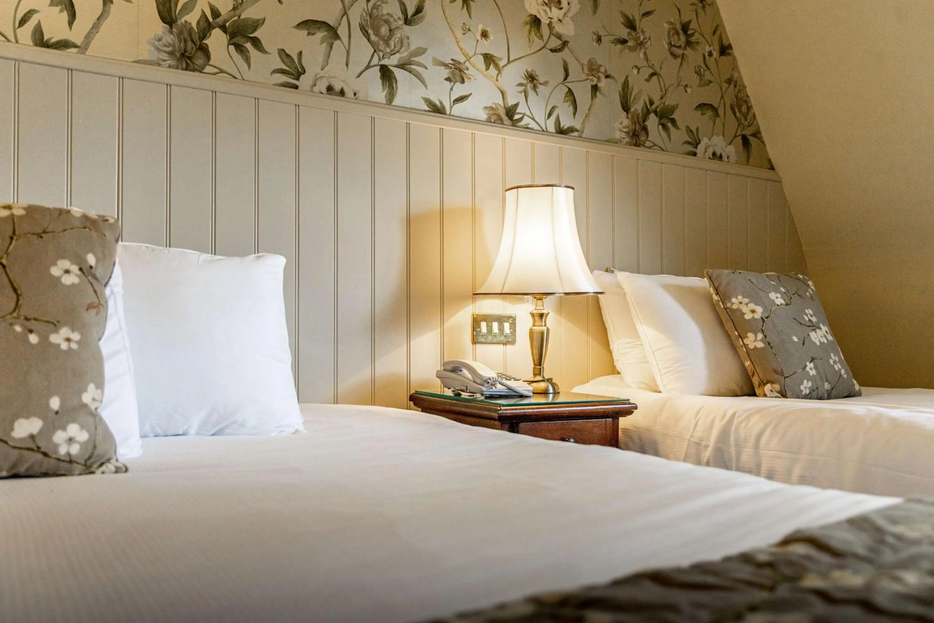 Bedroom, Bed in Leigh Park Country House Hotel & Vineyard, BW Signature Collection