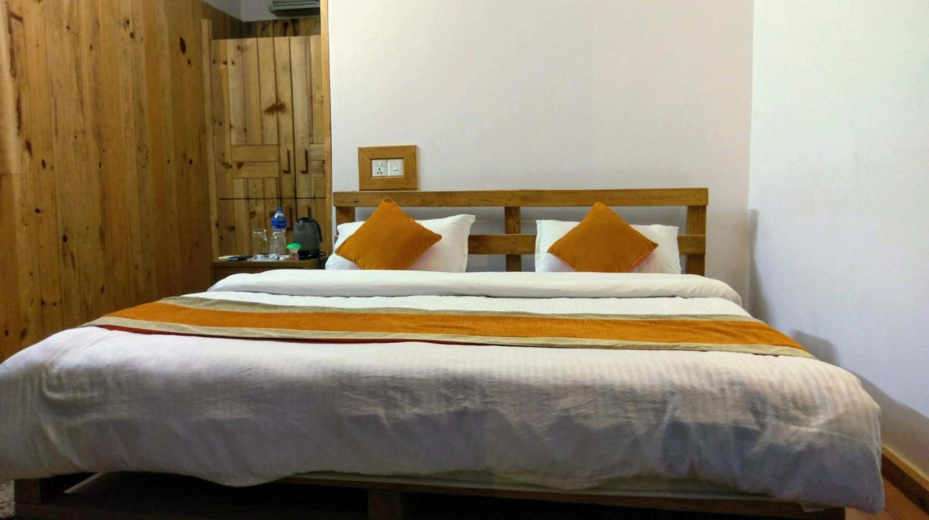 Bed in Gantavya Resort