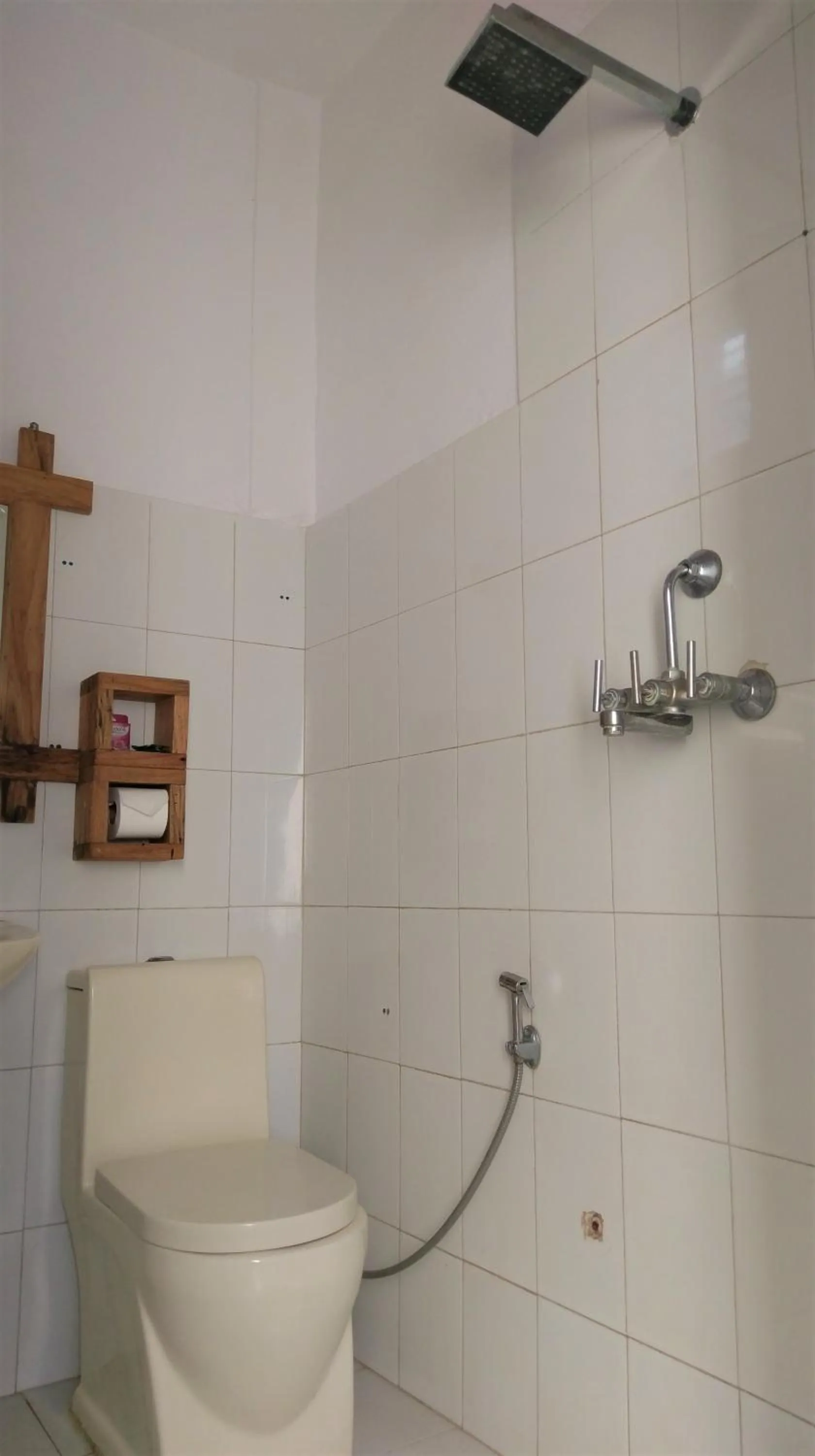 Shower in Gantavya Resort