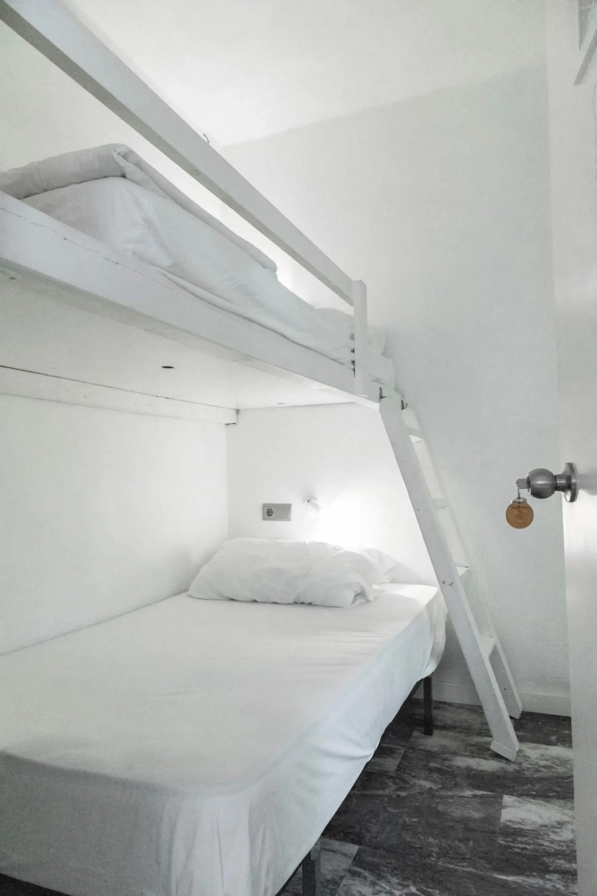 Double Room with Shared Bathroom in La Cocotera Boutique Hostel & Coworking Double Room with Shared Bathroom in La Cocotera Boutique Hostel & Coworking