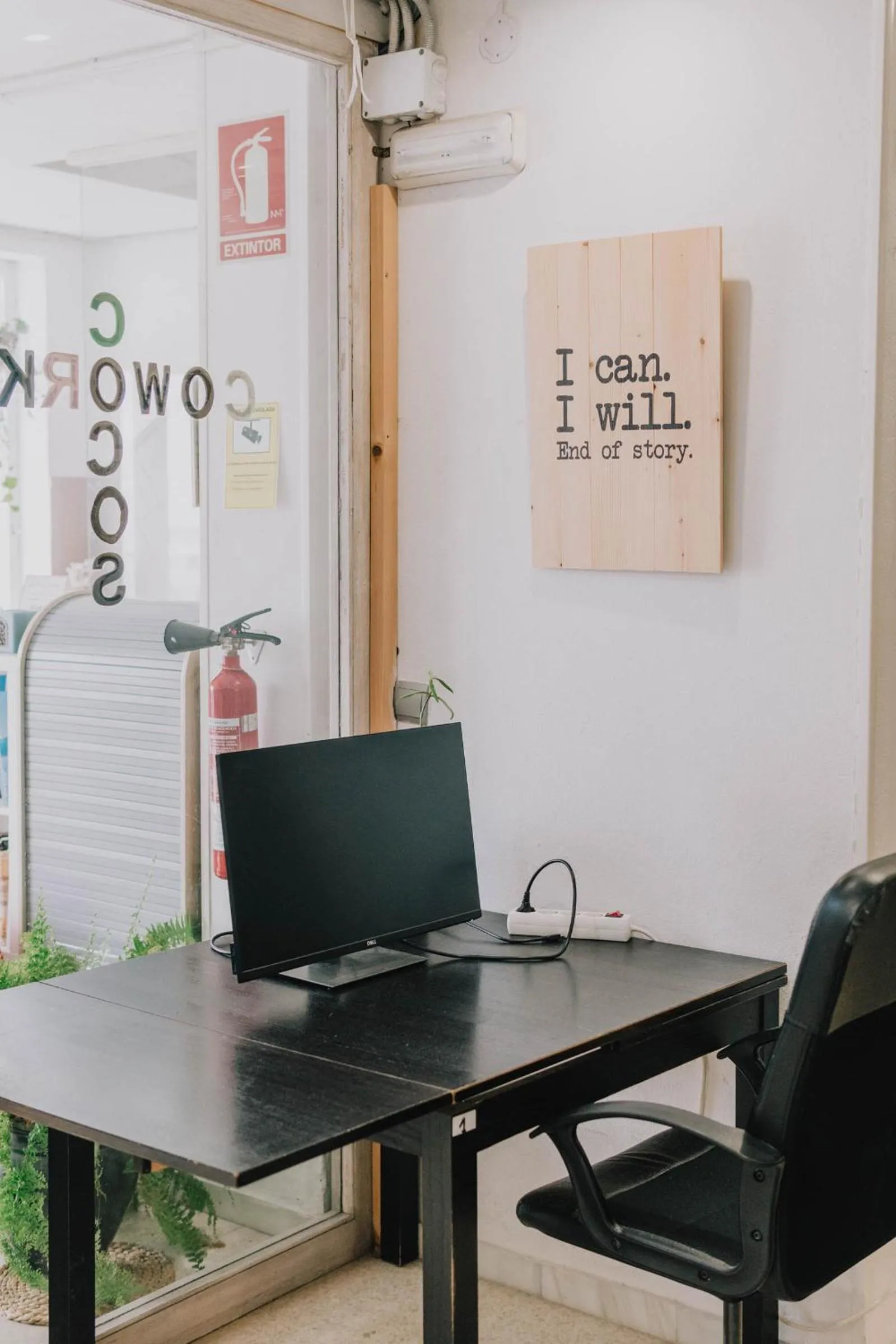 locker in La Cocotera Boutique Hostel & Coworking