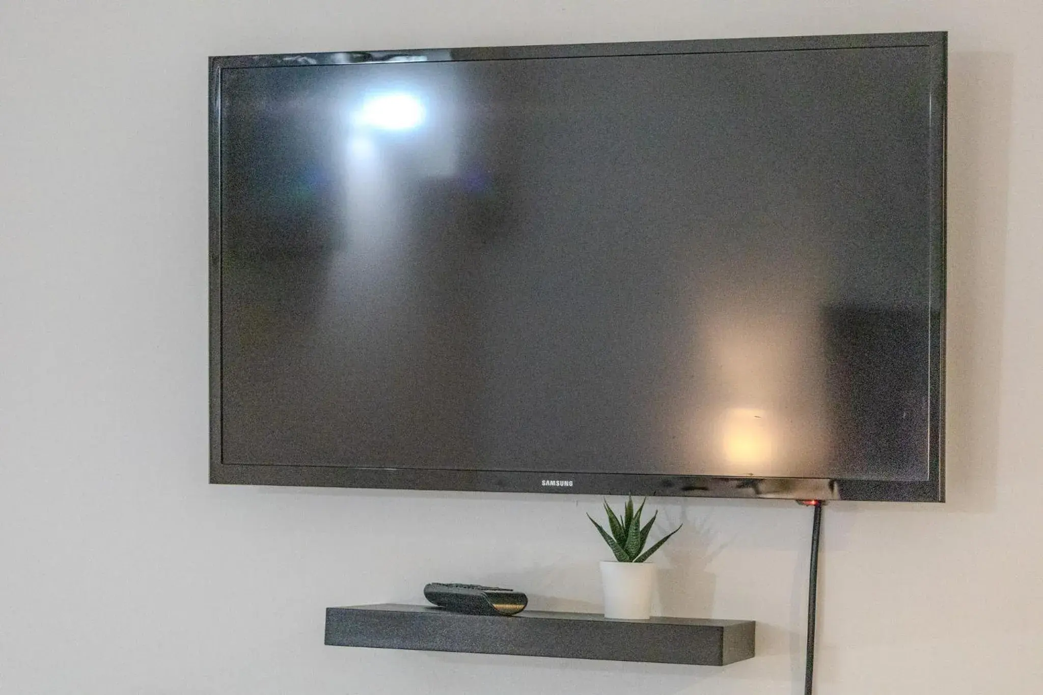 Queen Suite in SHORE VISTA LODGE Queen Suite in SHORE VISTA LODGE