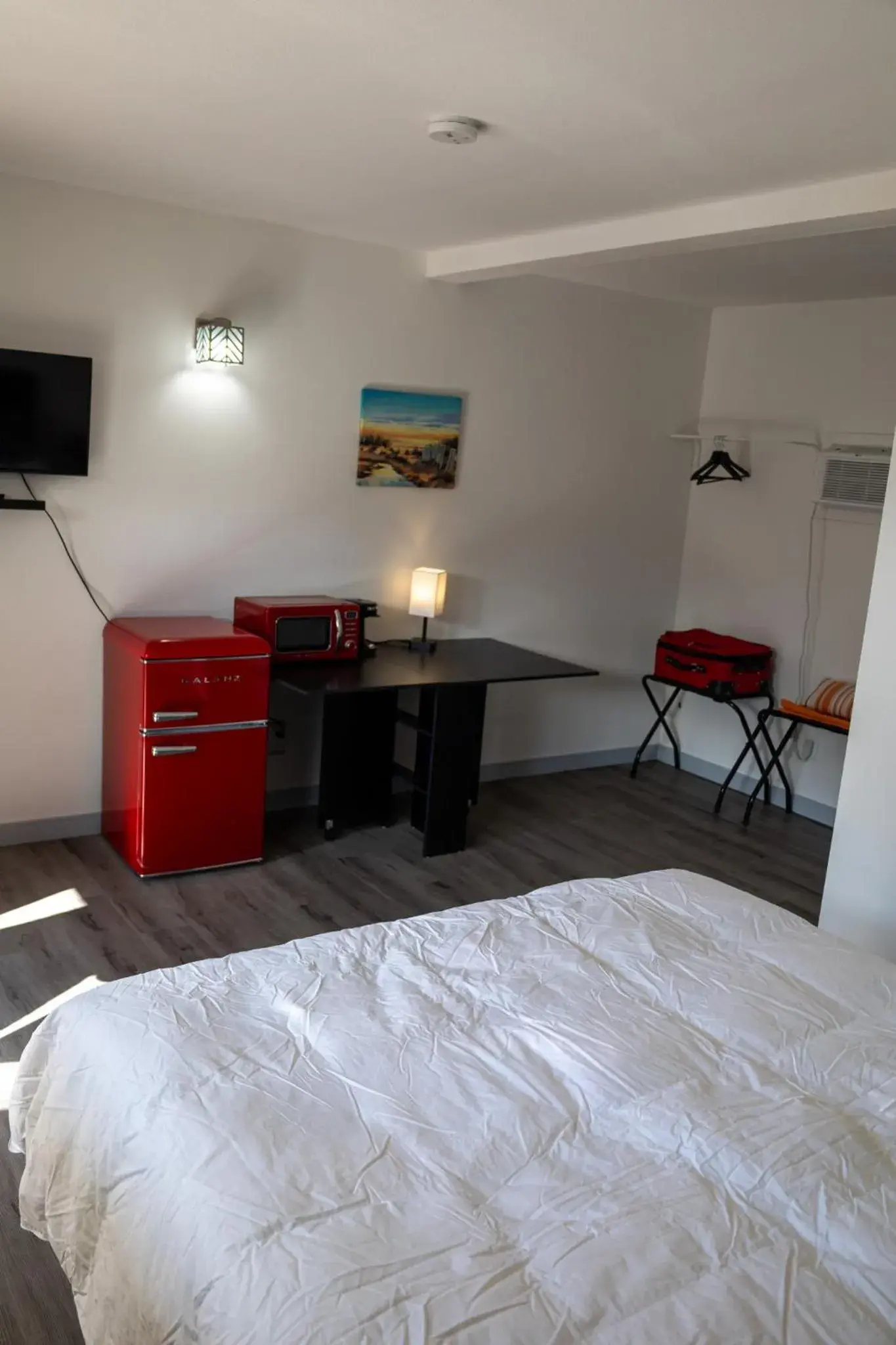 Bed in SHORE VISTA LODGE Bed in SHORE VISTA LODGE