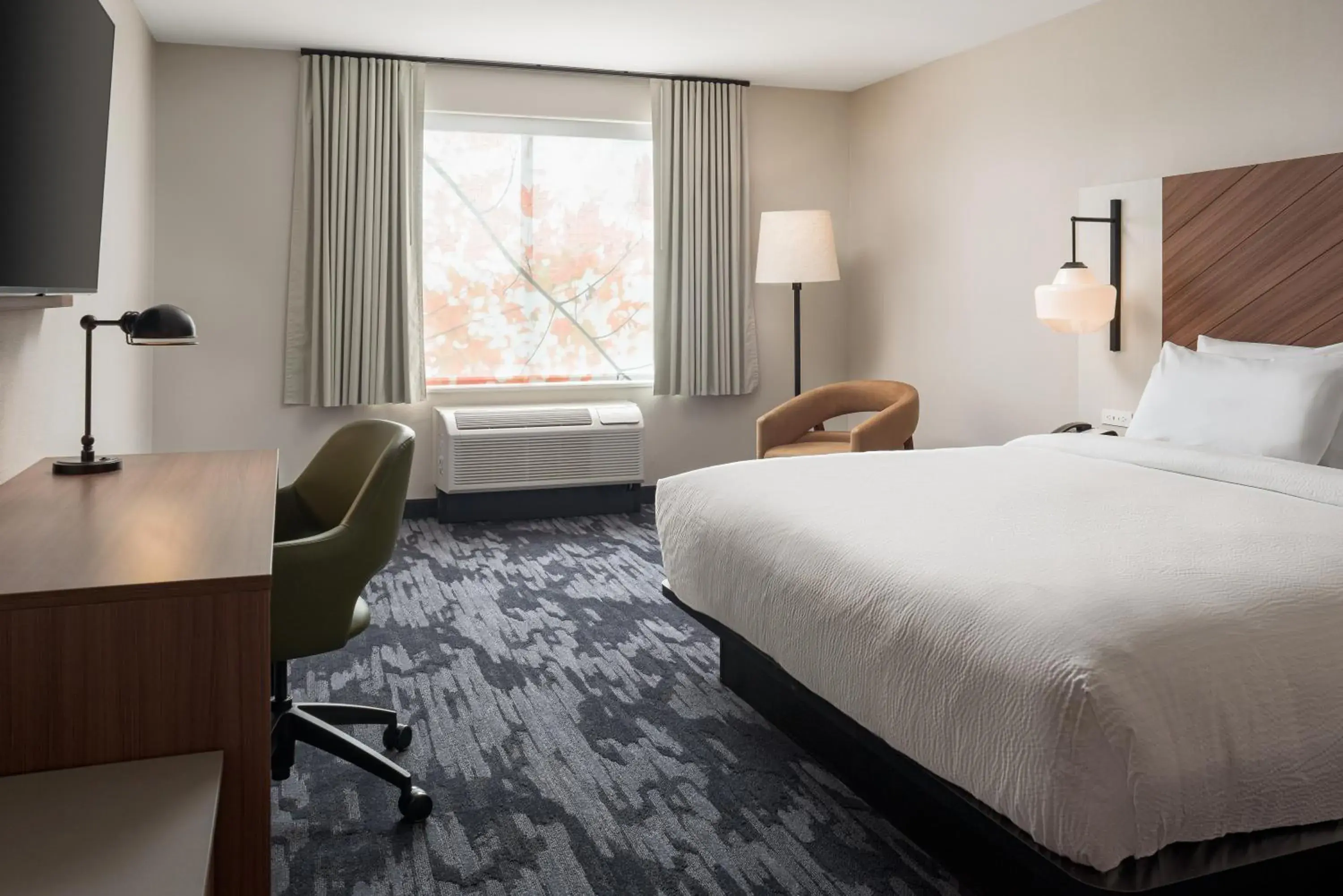 Standard King Room in Fairfield by Marriott Inn & Suites Cullman Standard King Room in Fairfield by Marriott Inn & Suites Cullman