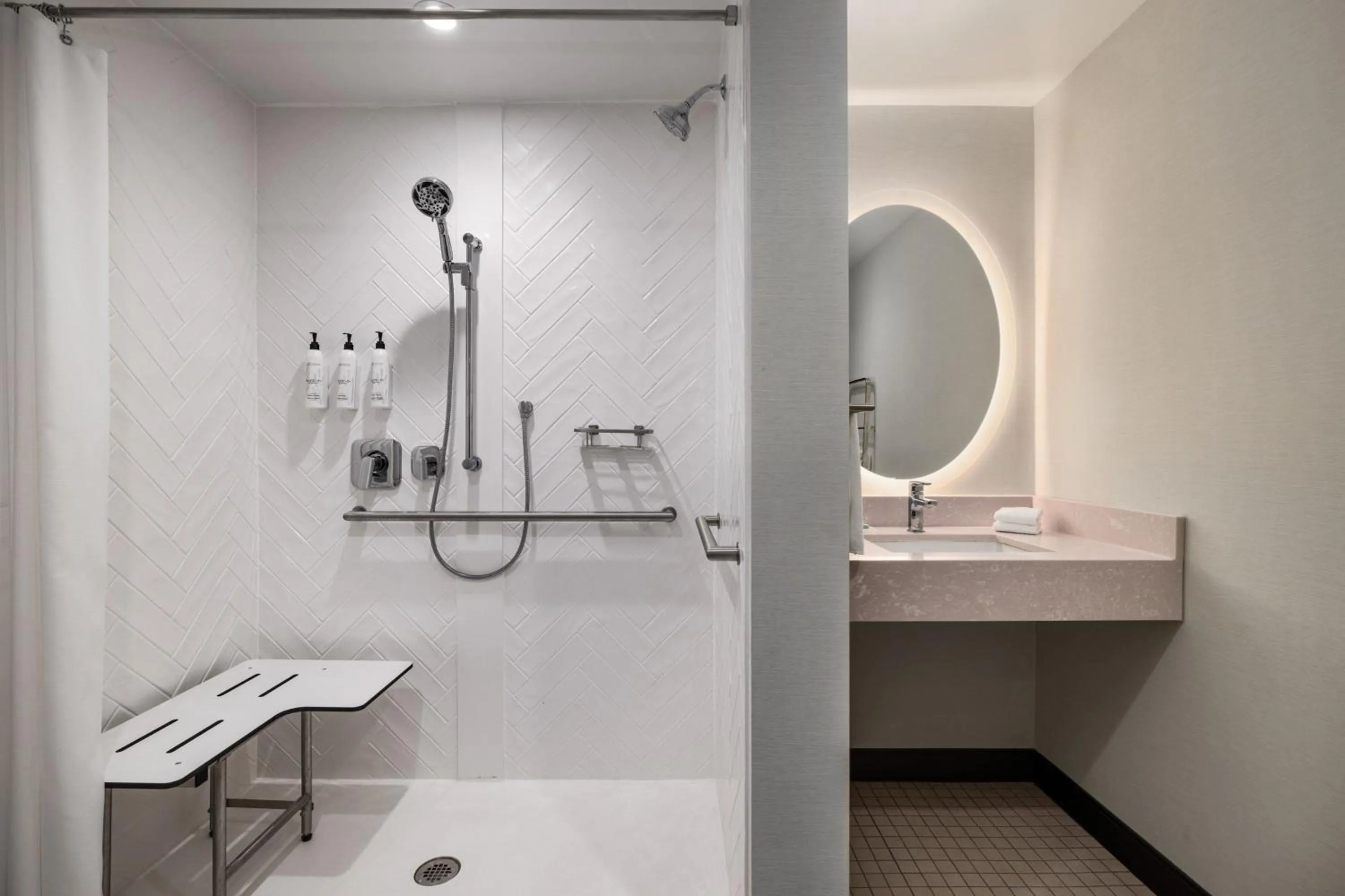 Bathroom in TownePlace Suites by Marriott Memphis Germantown