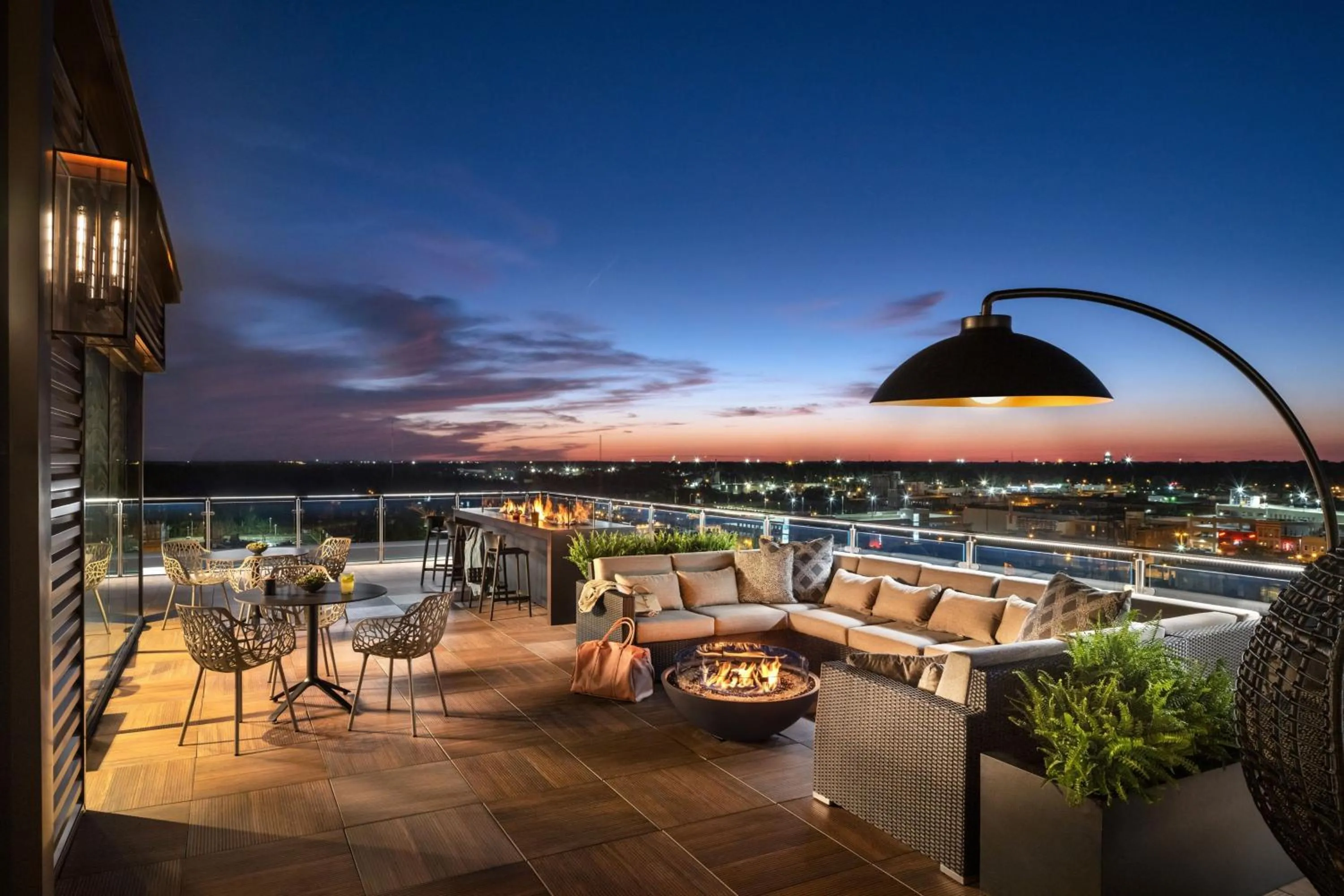 Restaurant/places to eat in Moxy Springfield Downtown