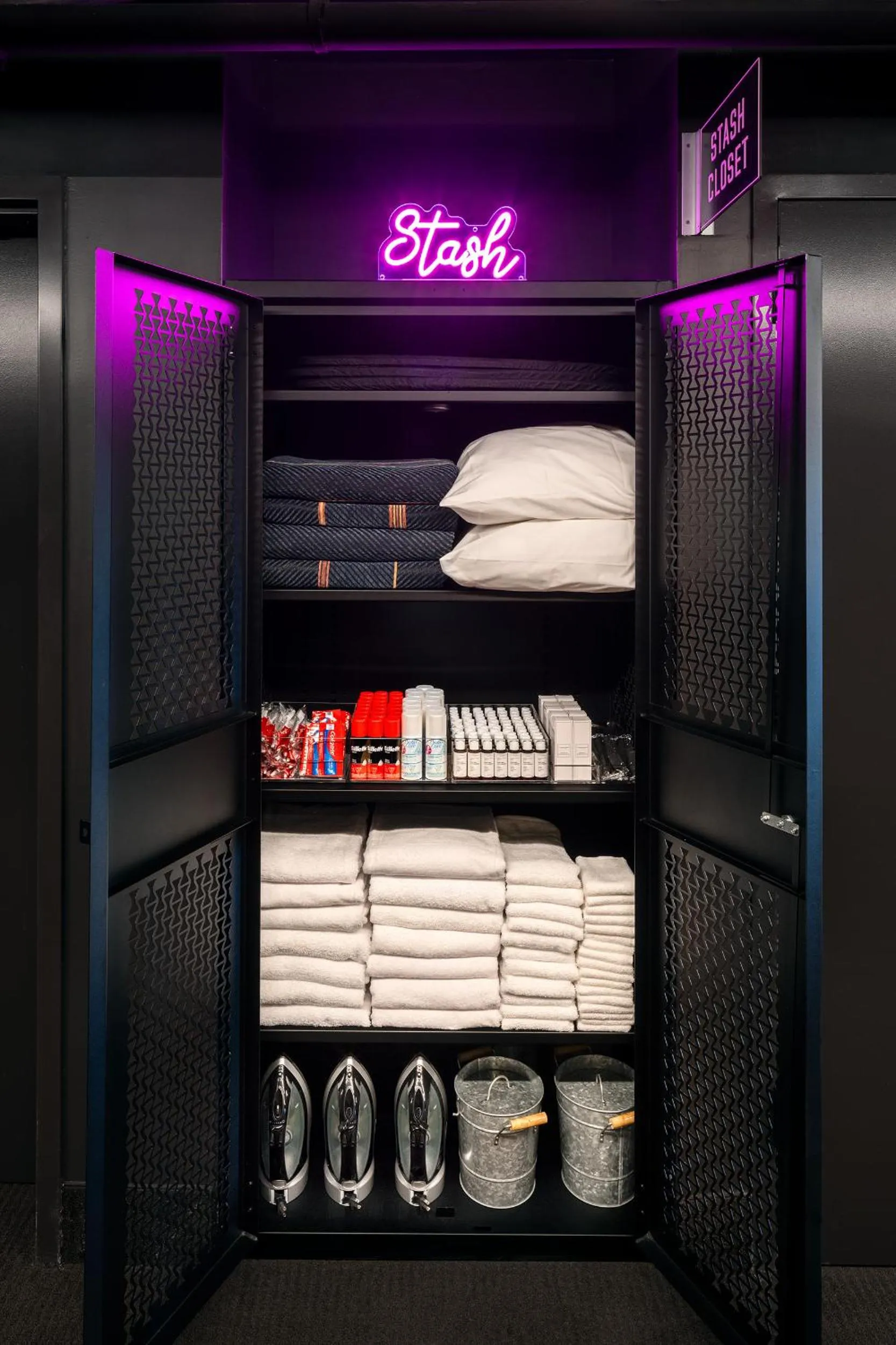 flat iron in Moxy Springfield Downtown