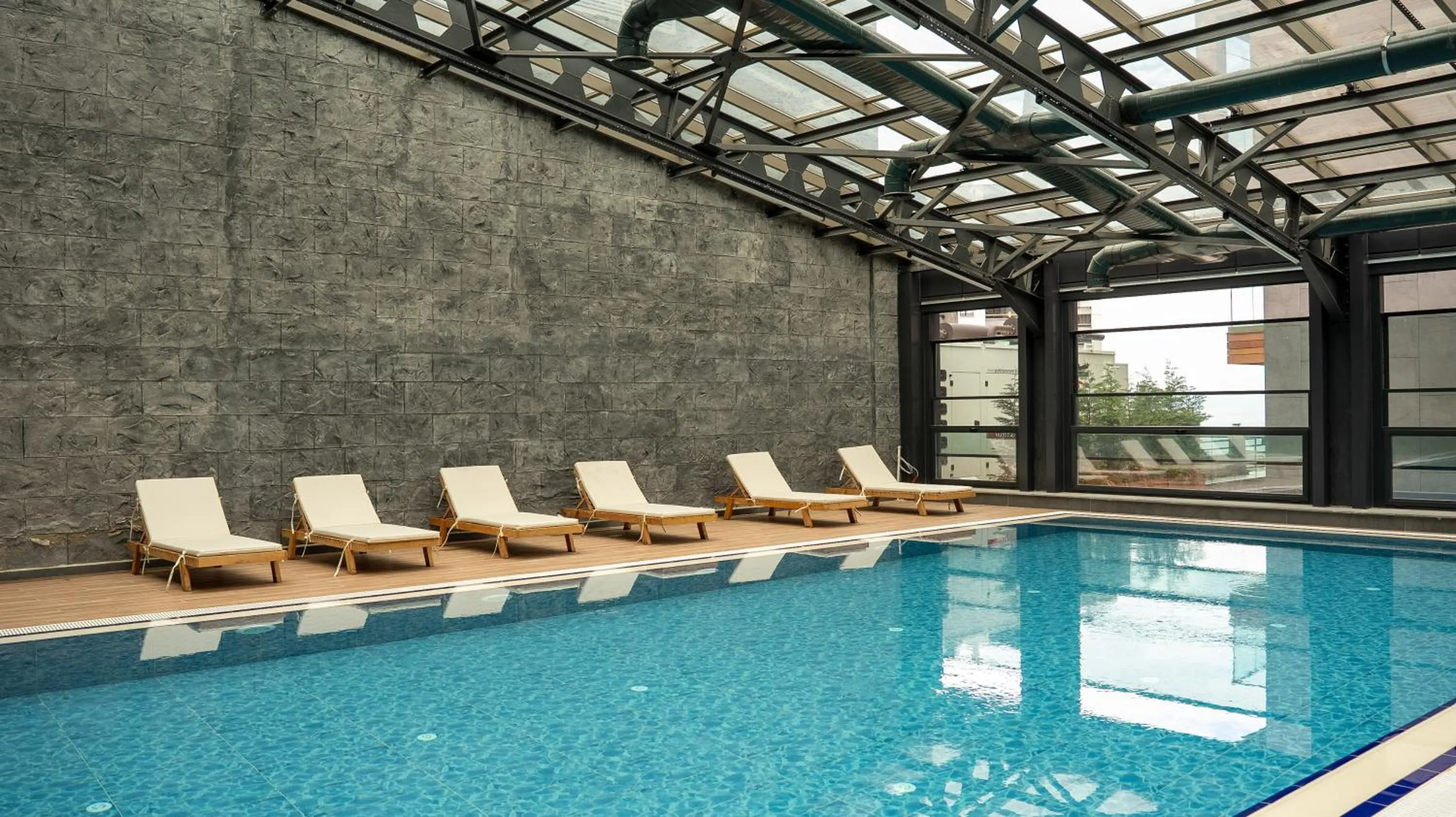 Swimming pool in Residence Inn by Marriott Trabzon