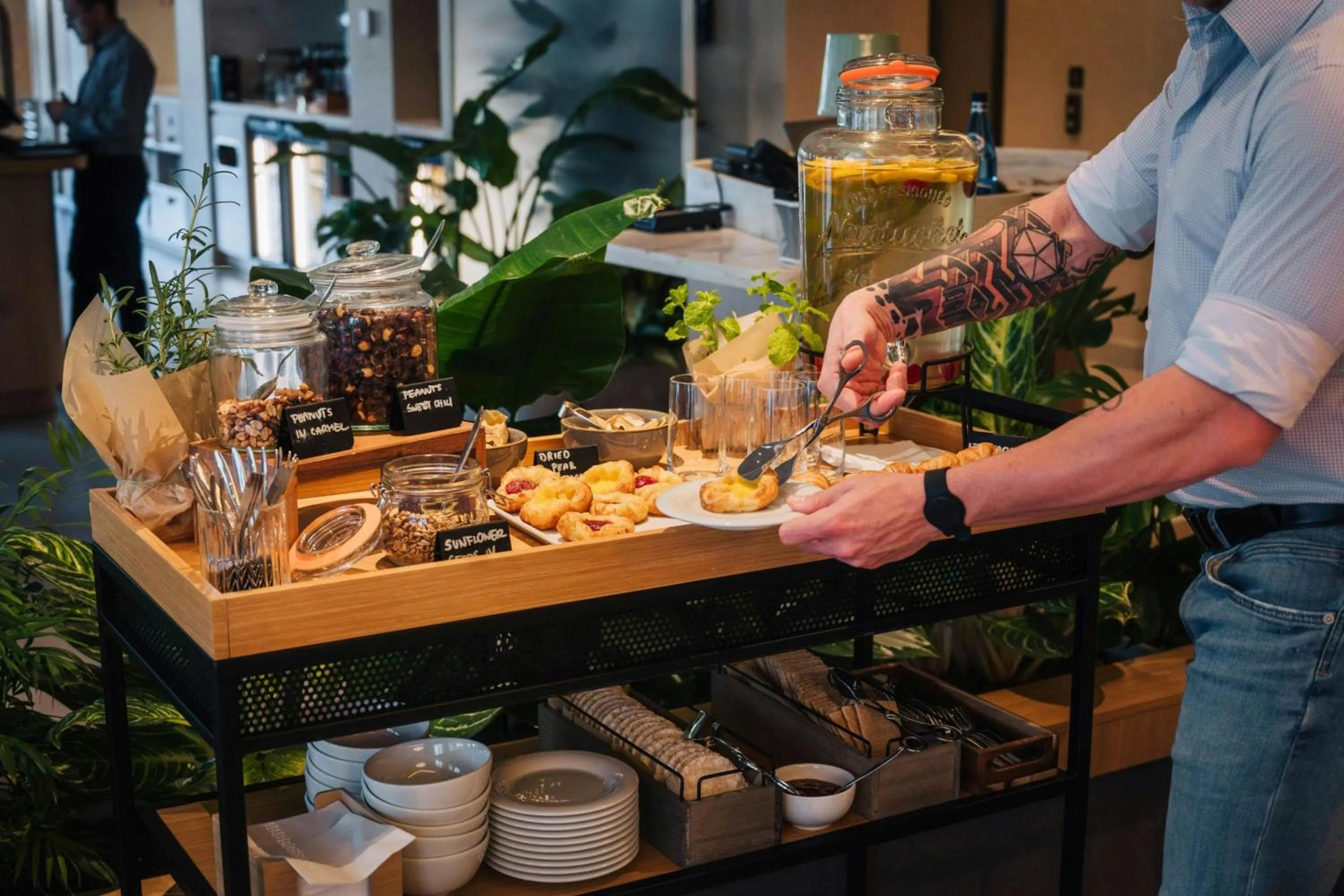 Restaurant/places to eat in Element by Westin Wroclaw