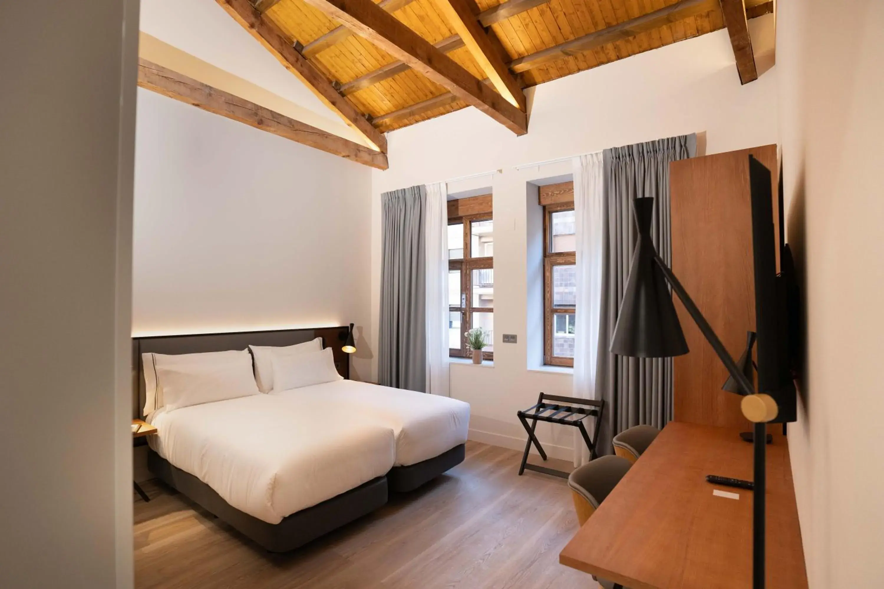Deluxe Double Studio - single occupancy in Prisma Suites Deluxe Double Studio - single occupancy in Prisma Suites