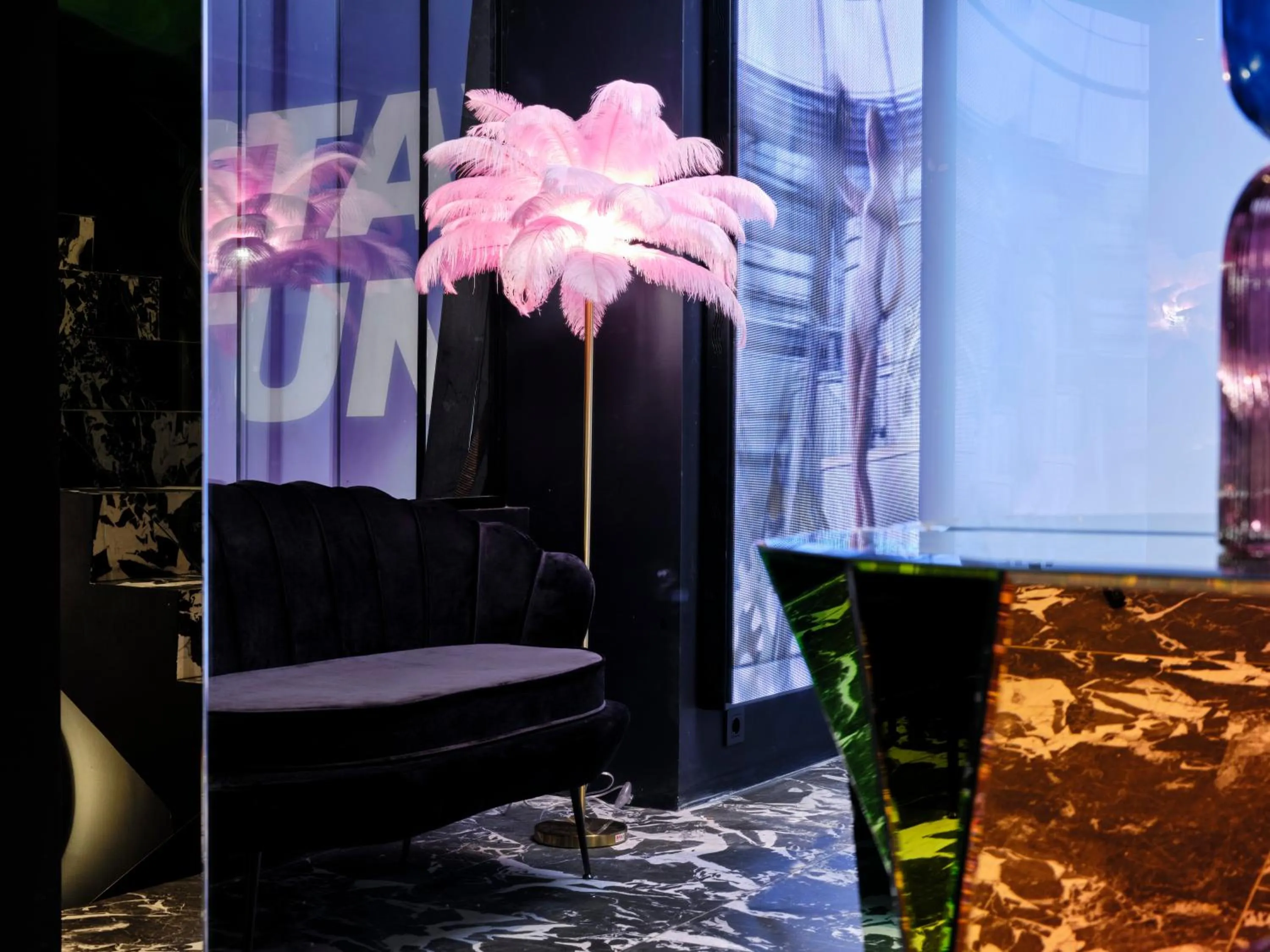 Lobby or reception in Nur Outline Aparthotel