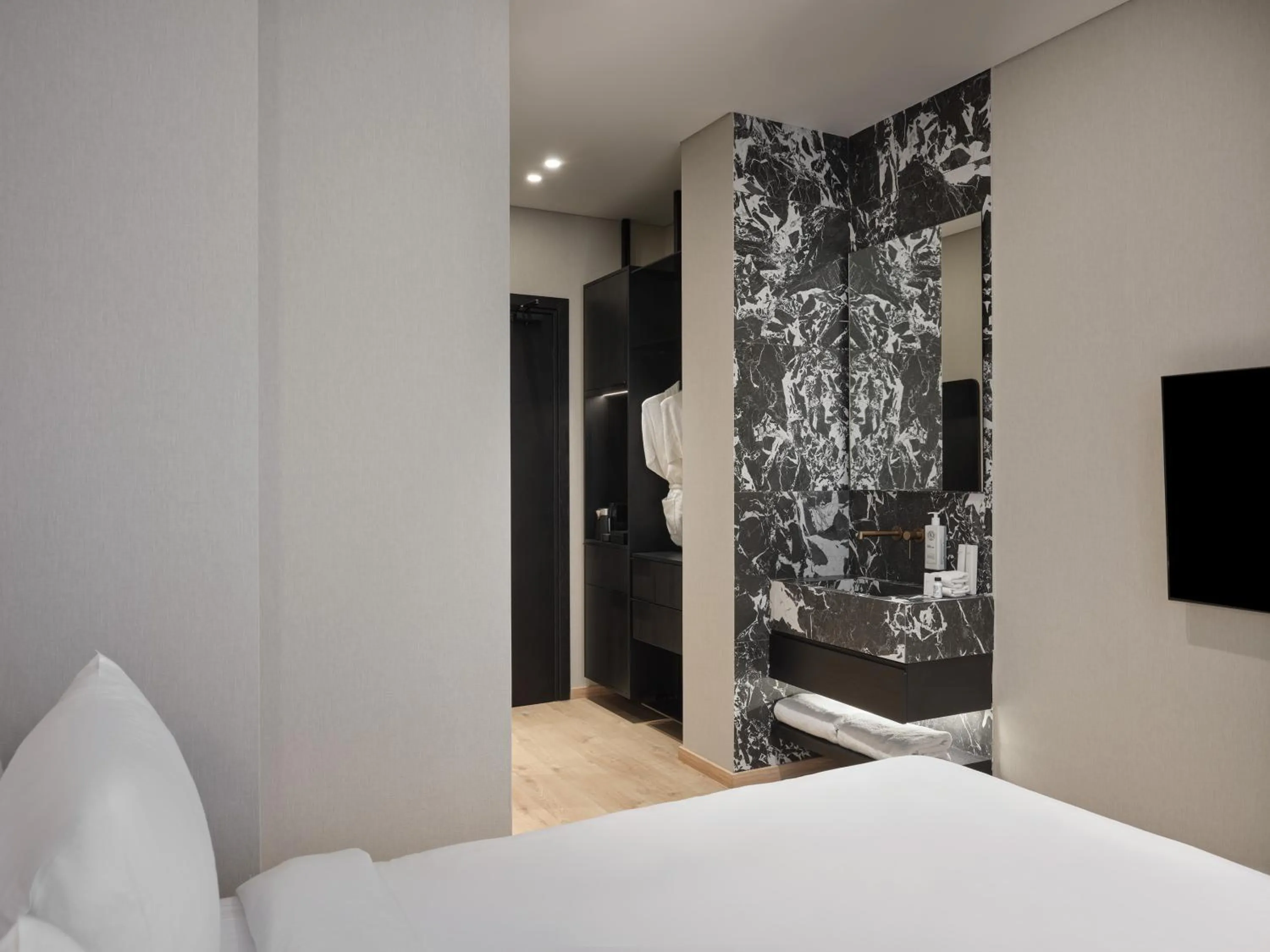 Bed in Nur Outline Aparthotel