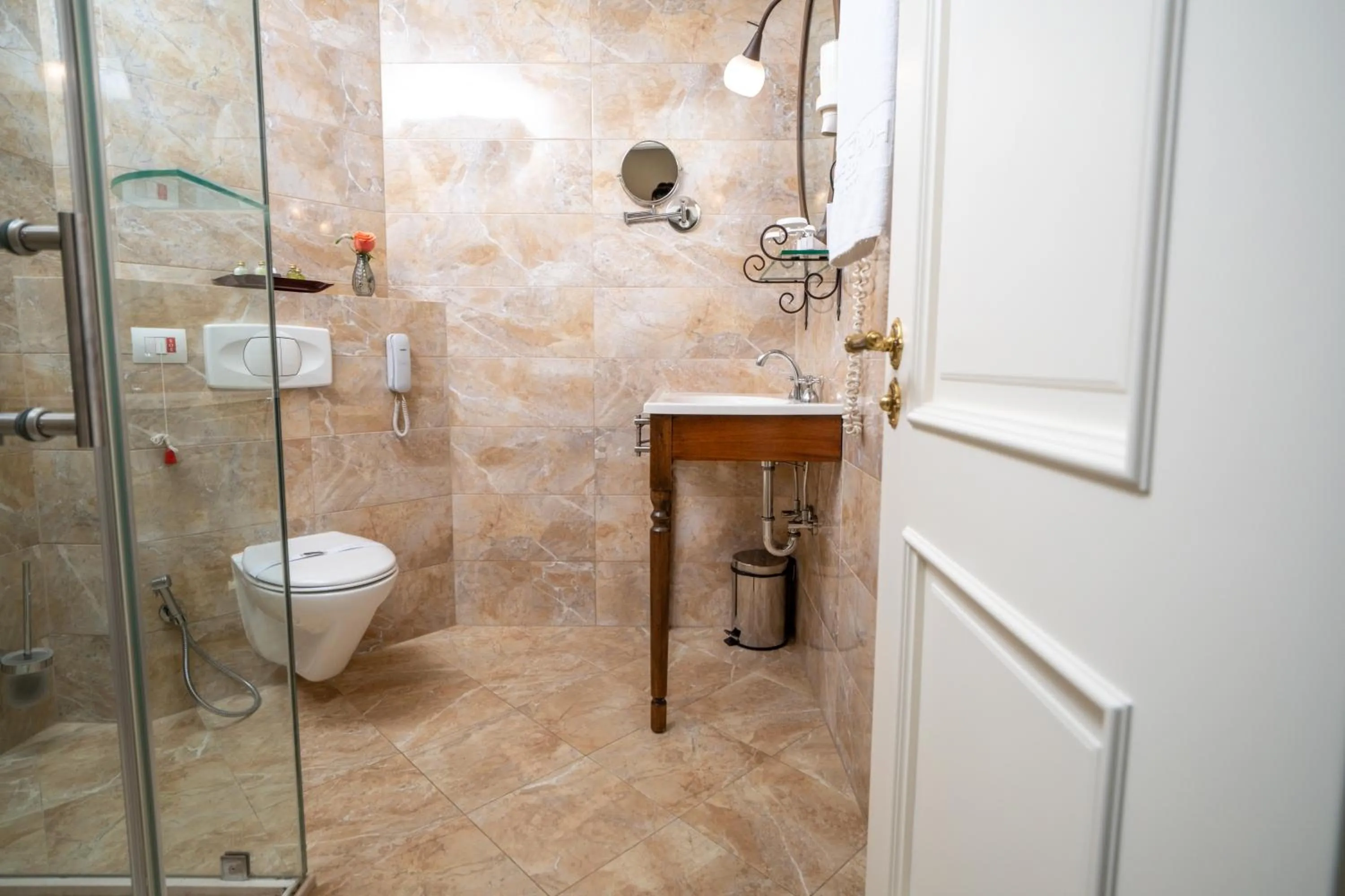 Bathroom in Hotel Garden