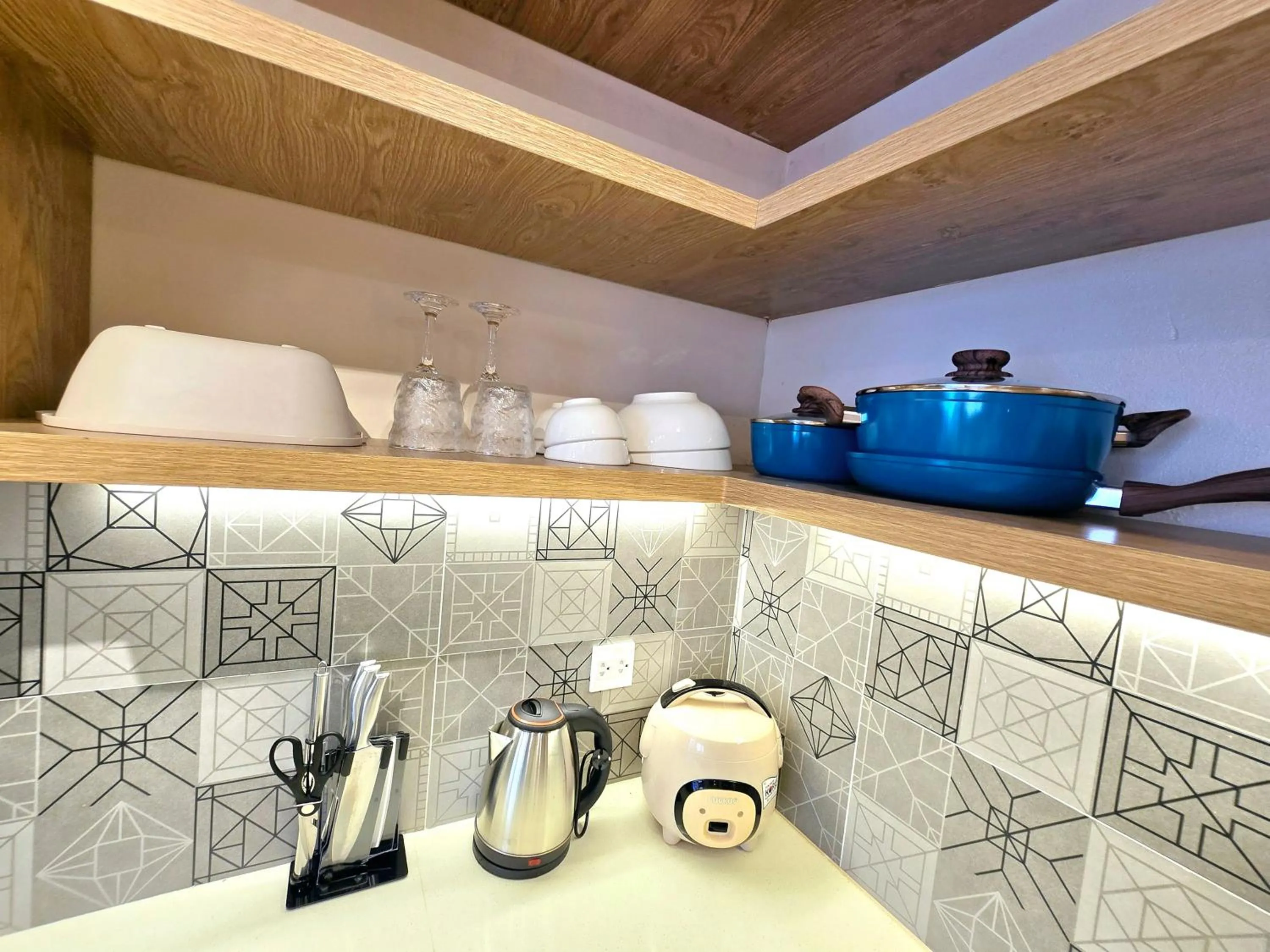 Coffee/tea facilities in The Shilla Apartment