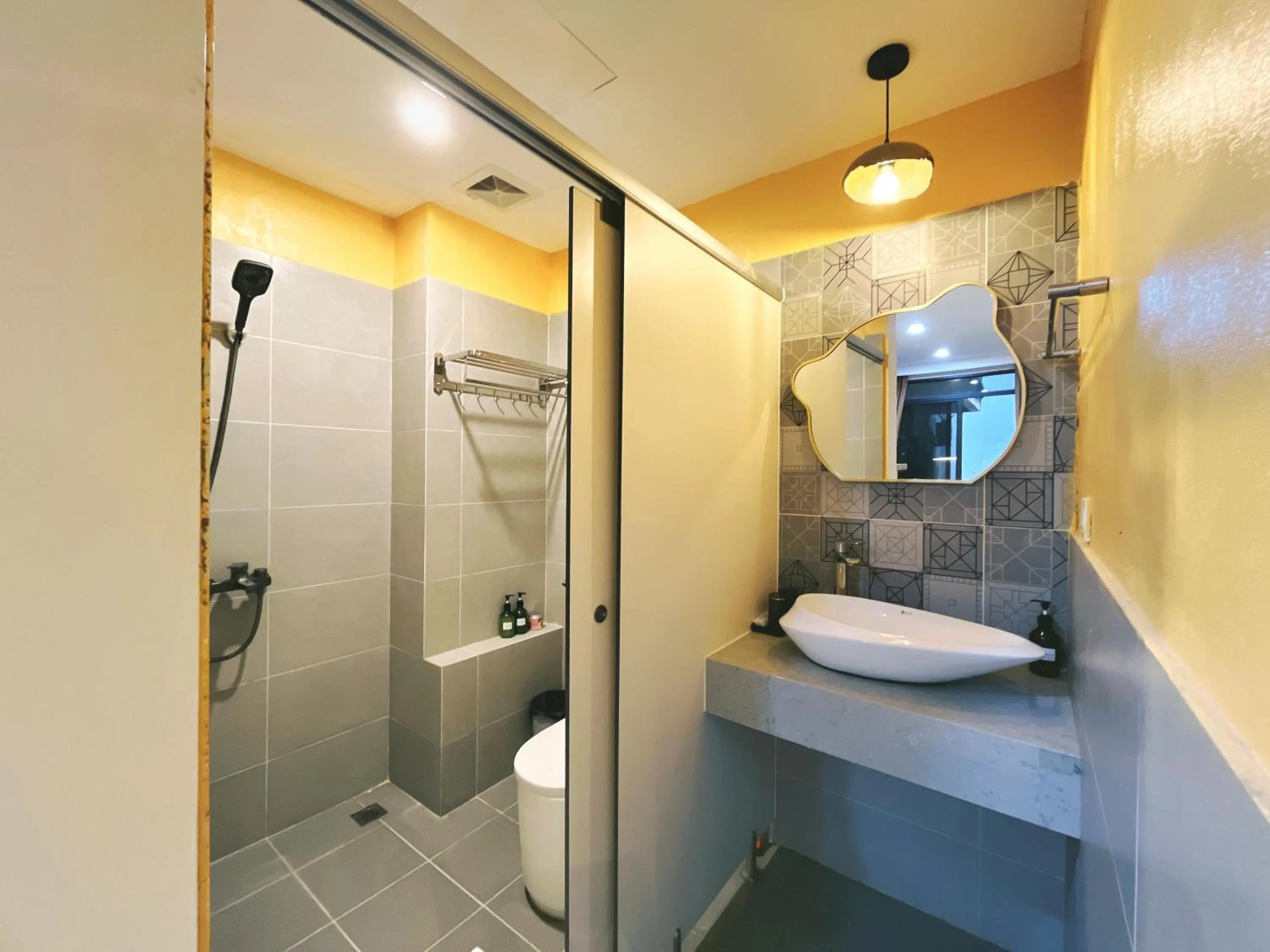 Shower in The Shilla Apartment