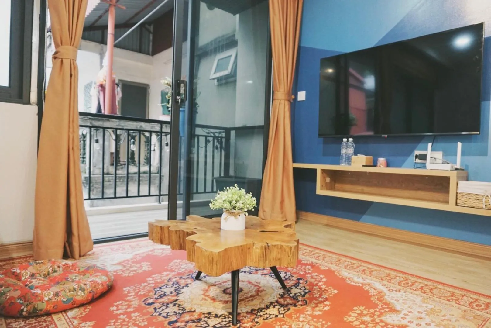 TV and multimedia in The Shilla Apartment