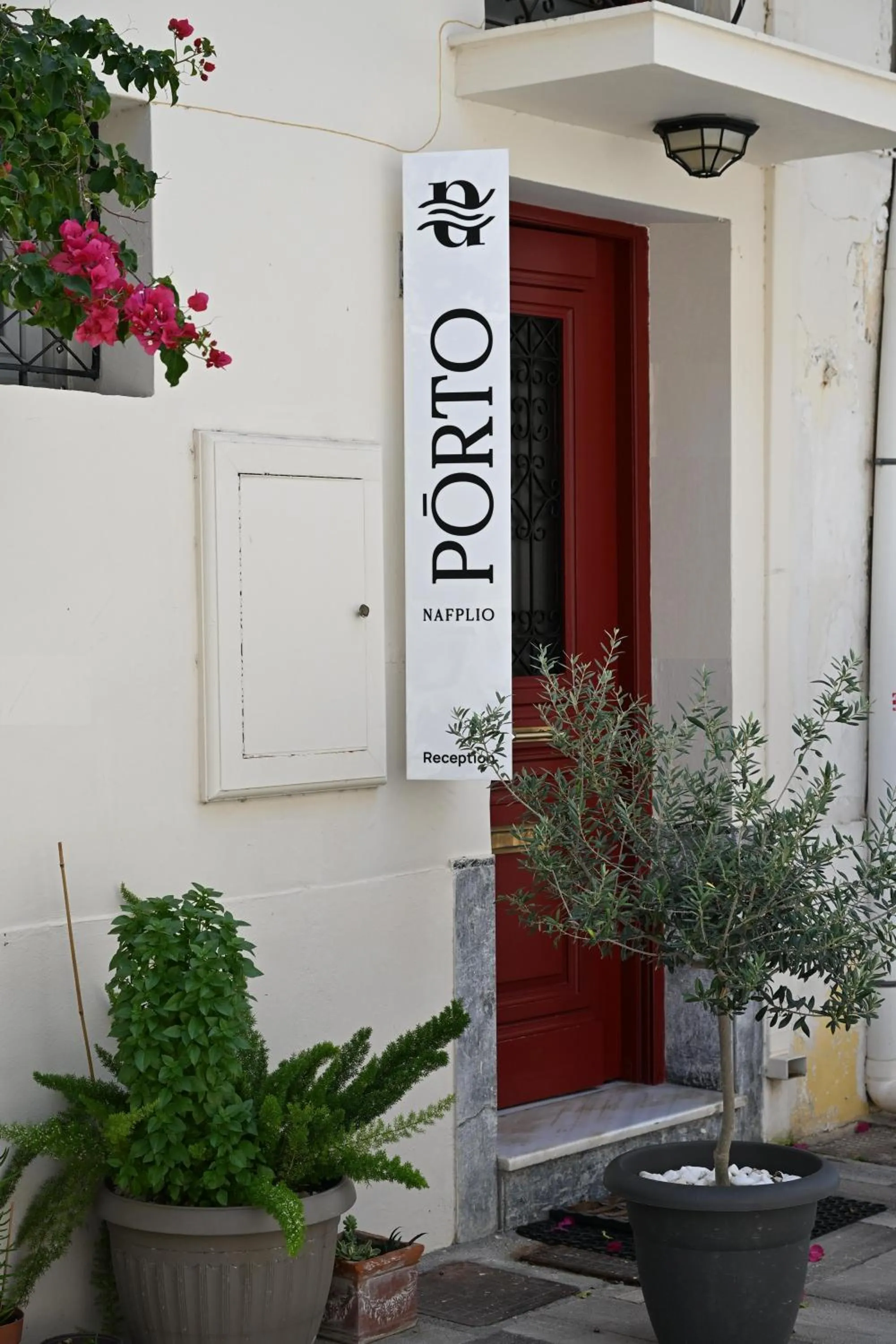 Facade/entrance in Porto Nafplio