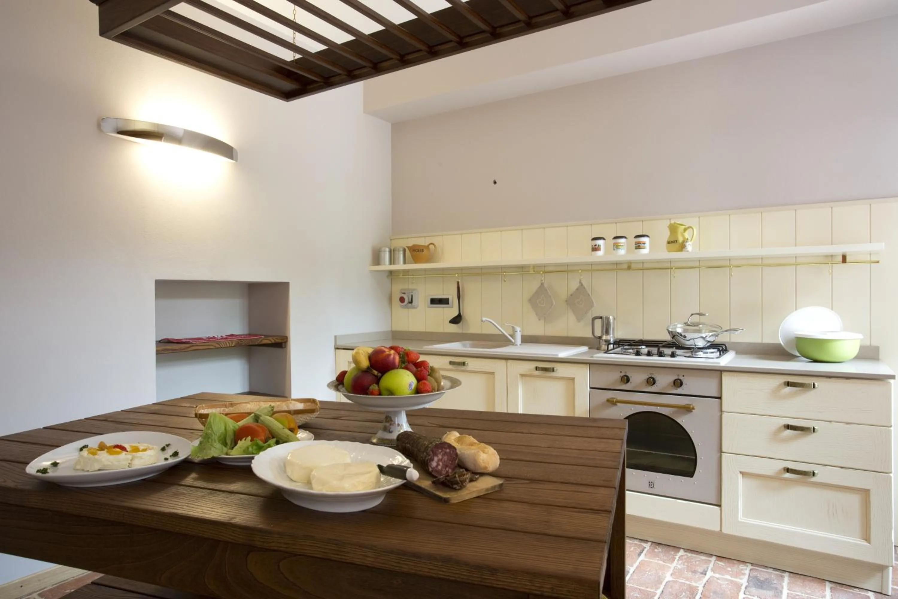 Communal kitchen in B&B La Ceramica Moline