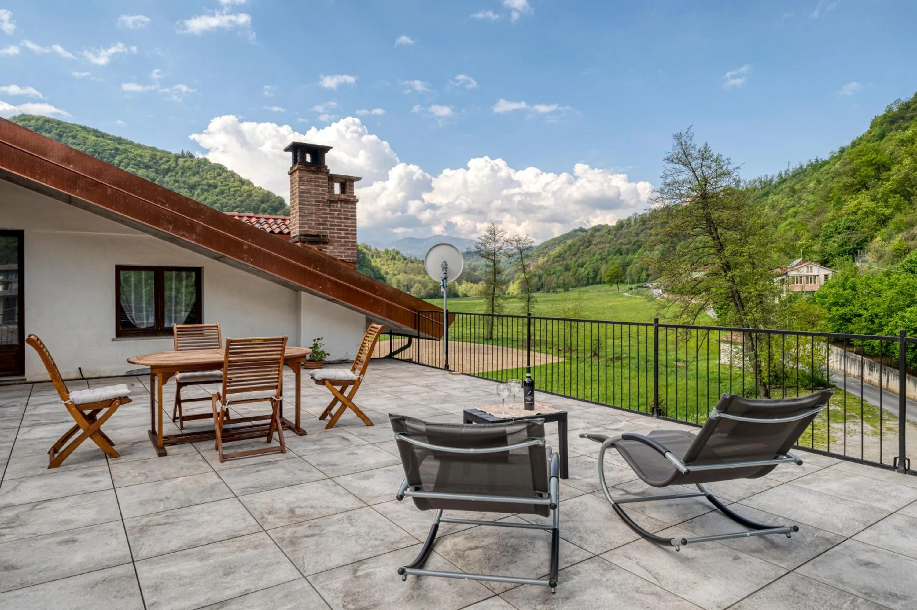 Mountain view in B&B La Ceramica Moline
