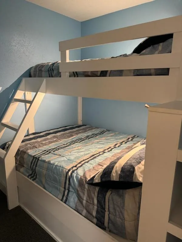 Bed in Sands Ocean Club & Resort - Ocean View