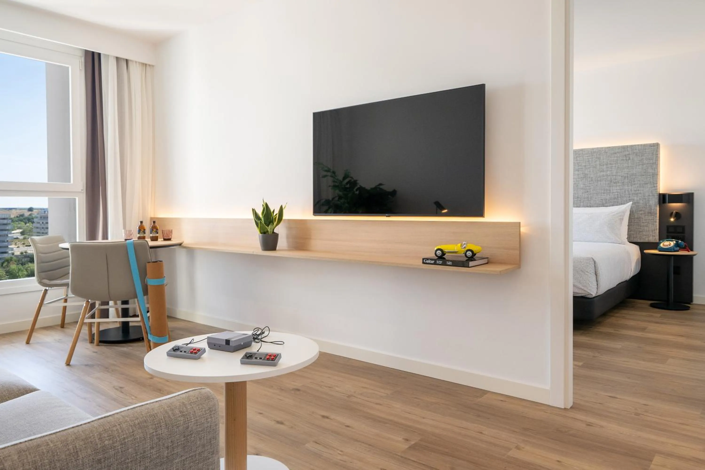 TV and multimedia, Bed in INNSiDE by Meliá Madrid Valdebebas