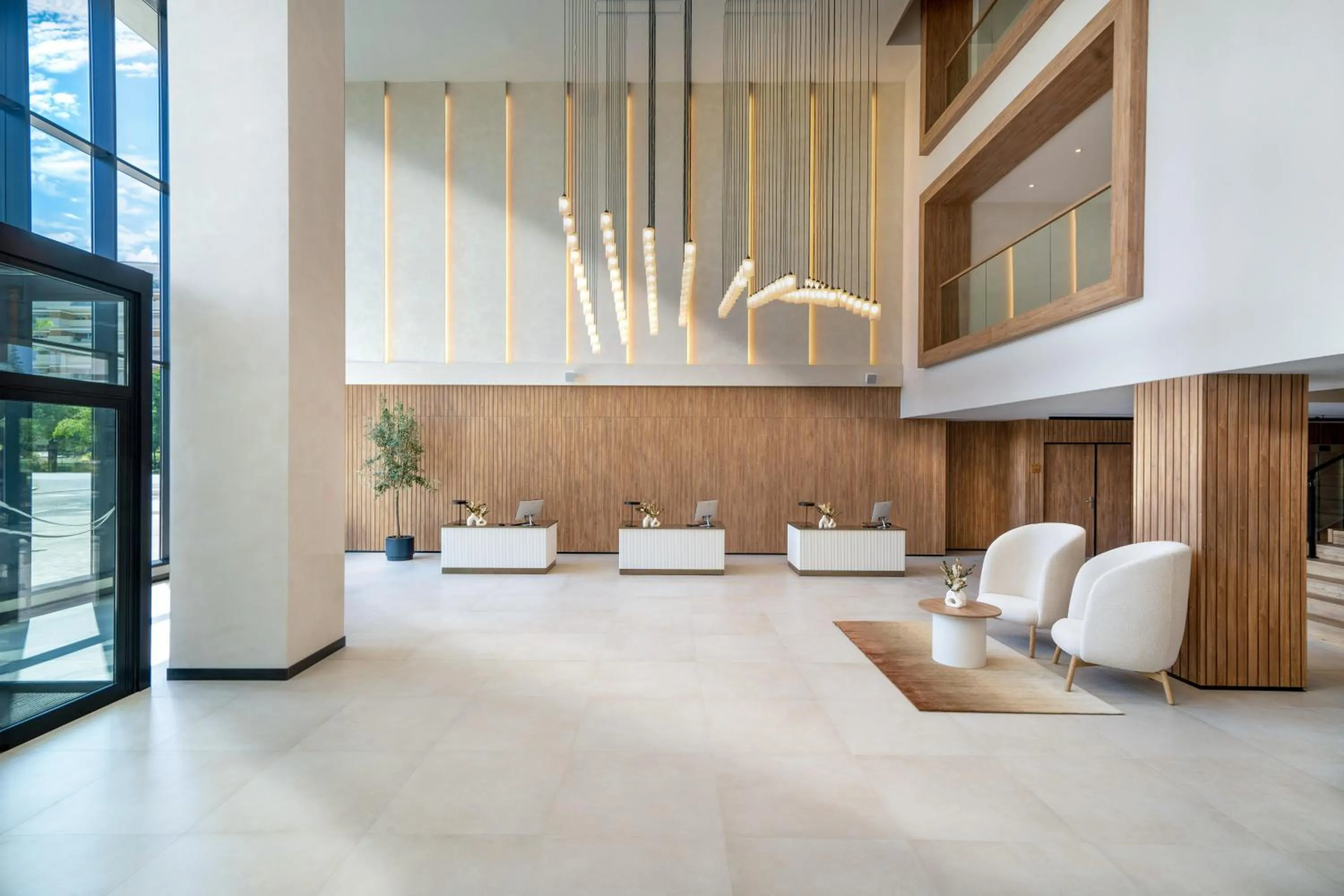 Lobby or reception in INNSiDE by Meliá Madrid Valdebebas