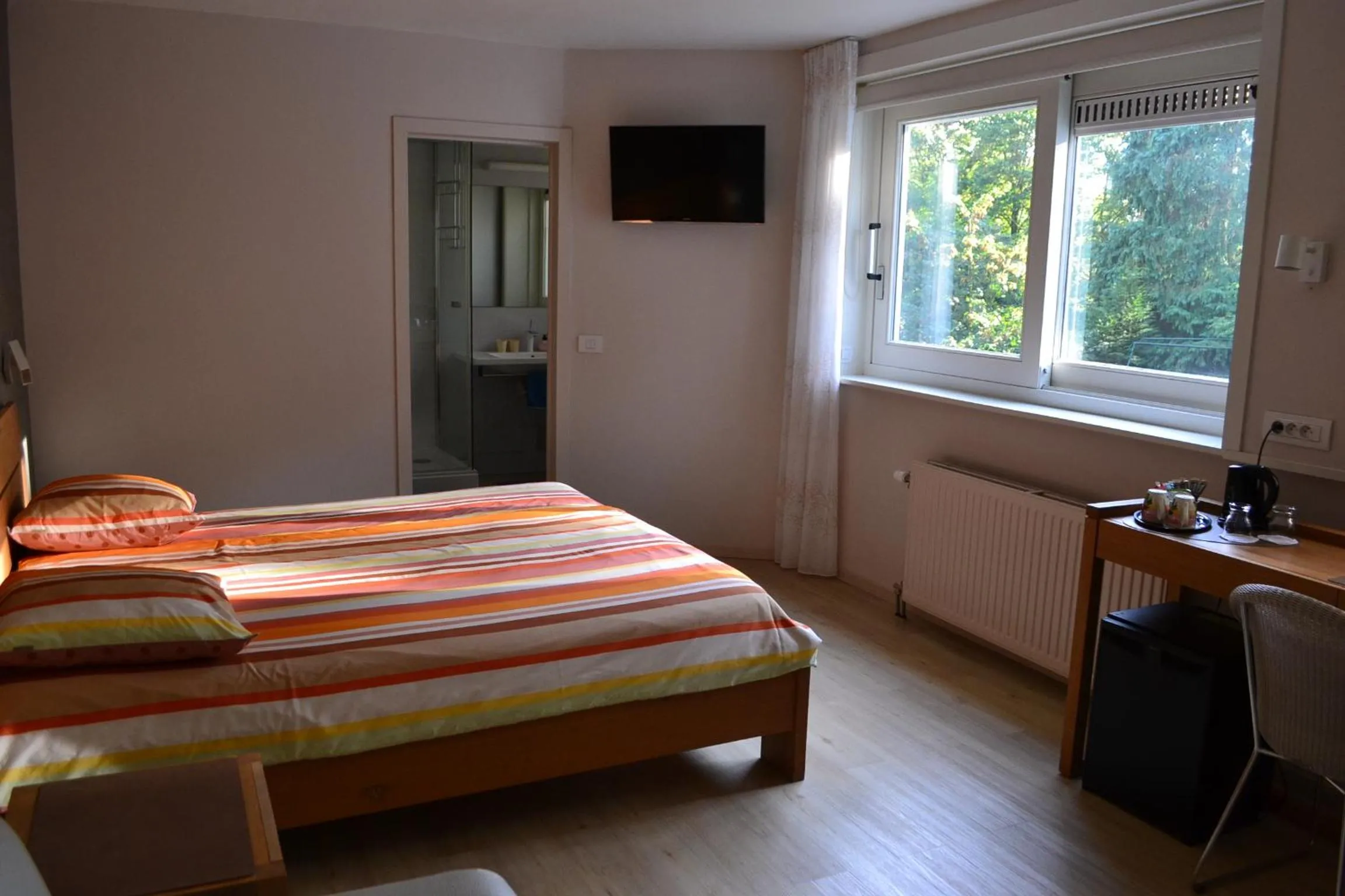Bedroom, Bed in B&B Lobelia-Brugge