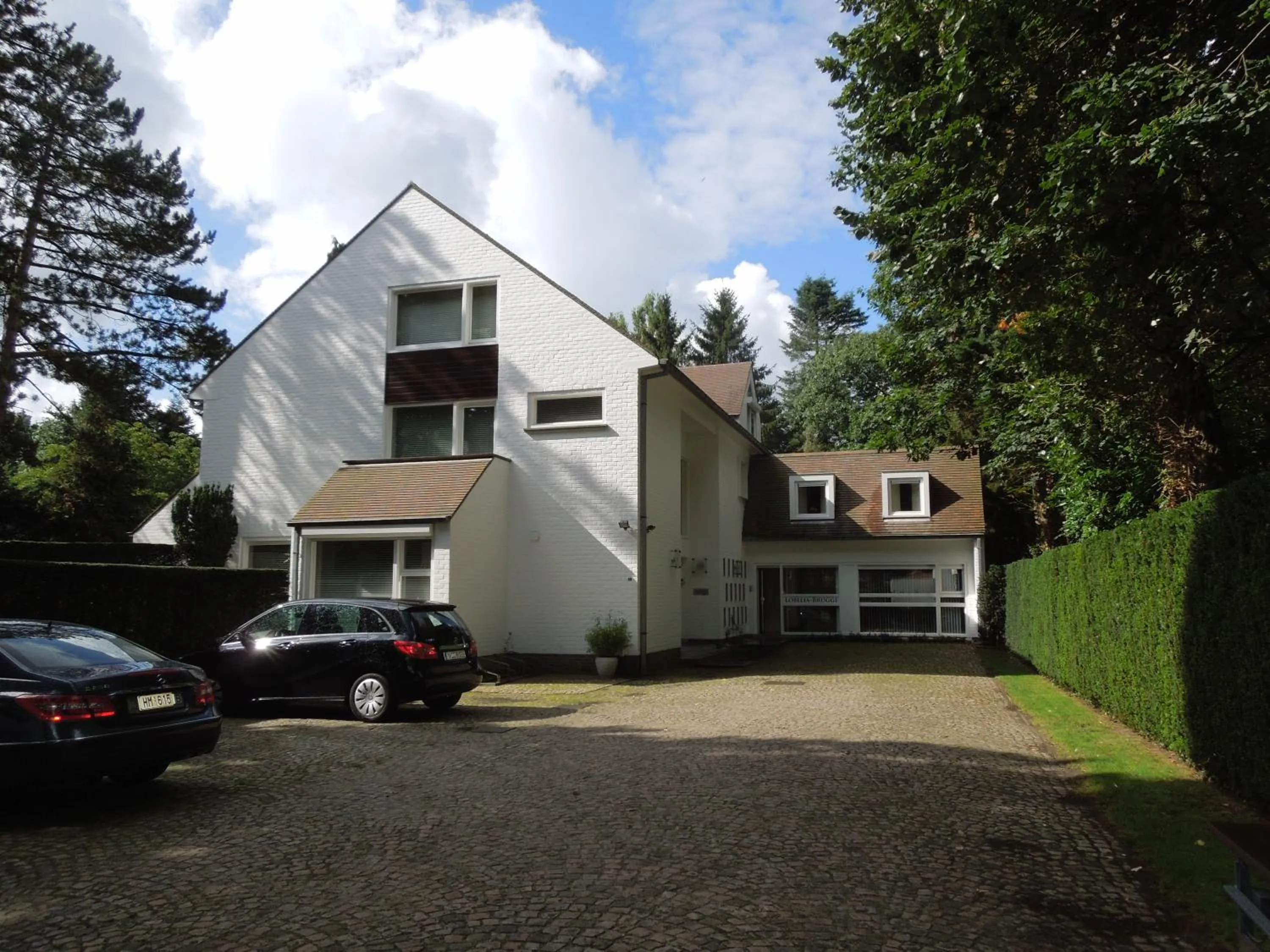 Facade/entrance in B&B Lobelia-Brugge
